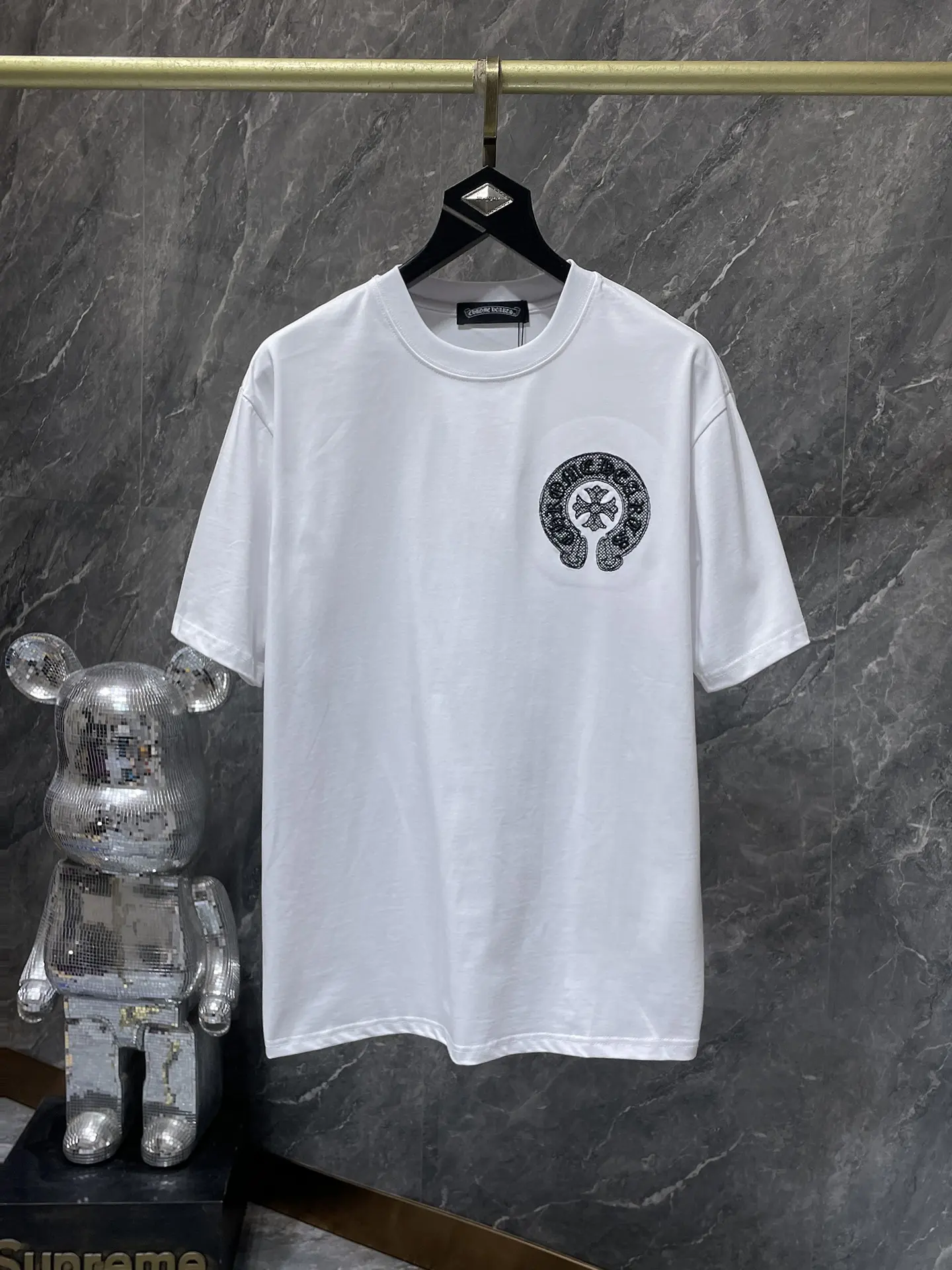 Horseshoe Logo Embroidered Cotton T-Shirt D11011649 — view 4