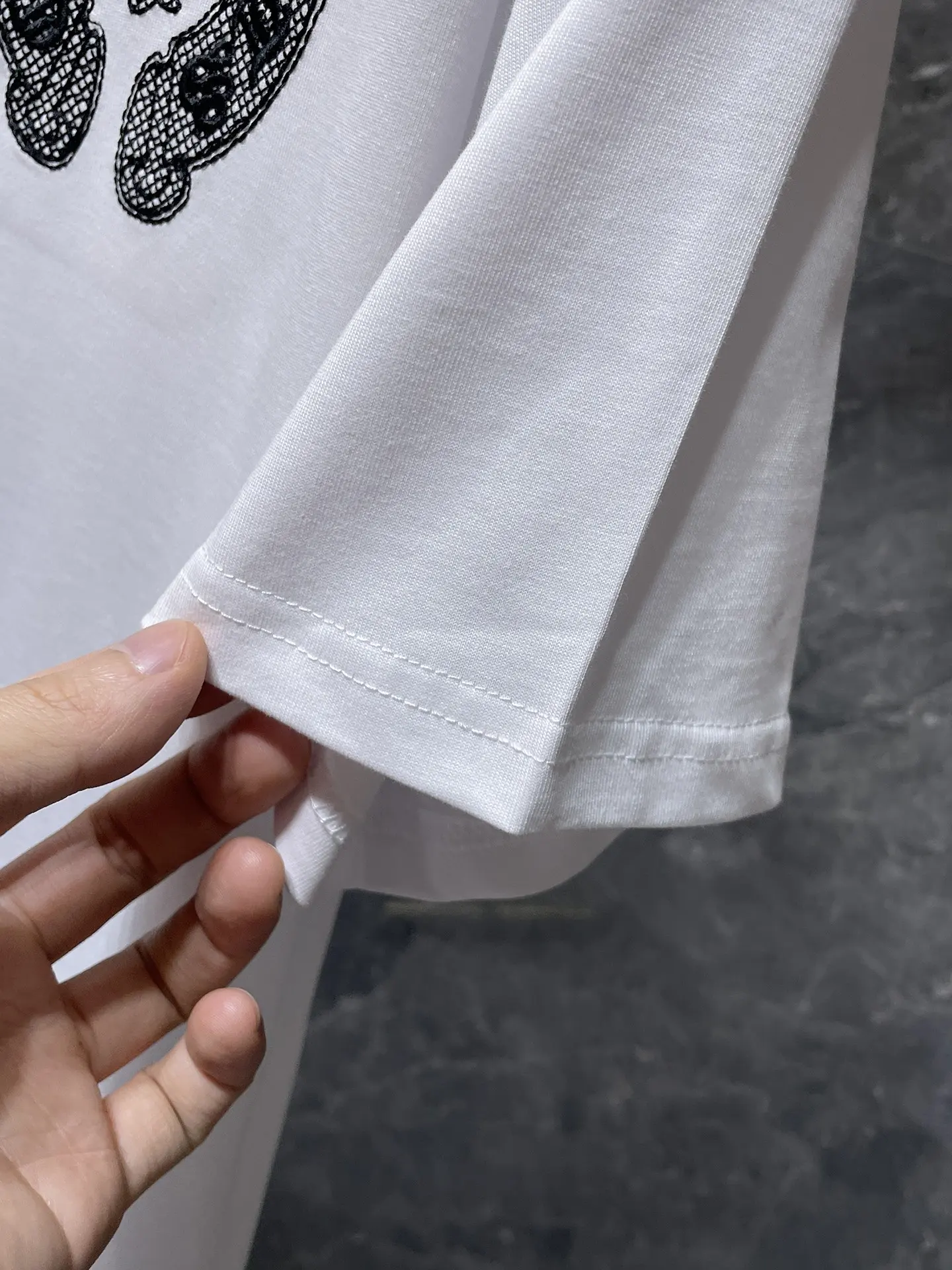 Horseshoe Logo Embroidered Cotton T-Shirt D11011649 — view 9