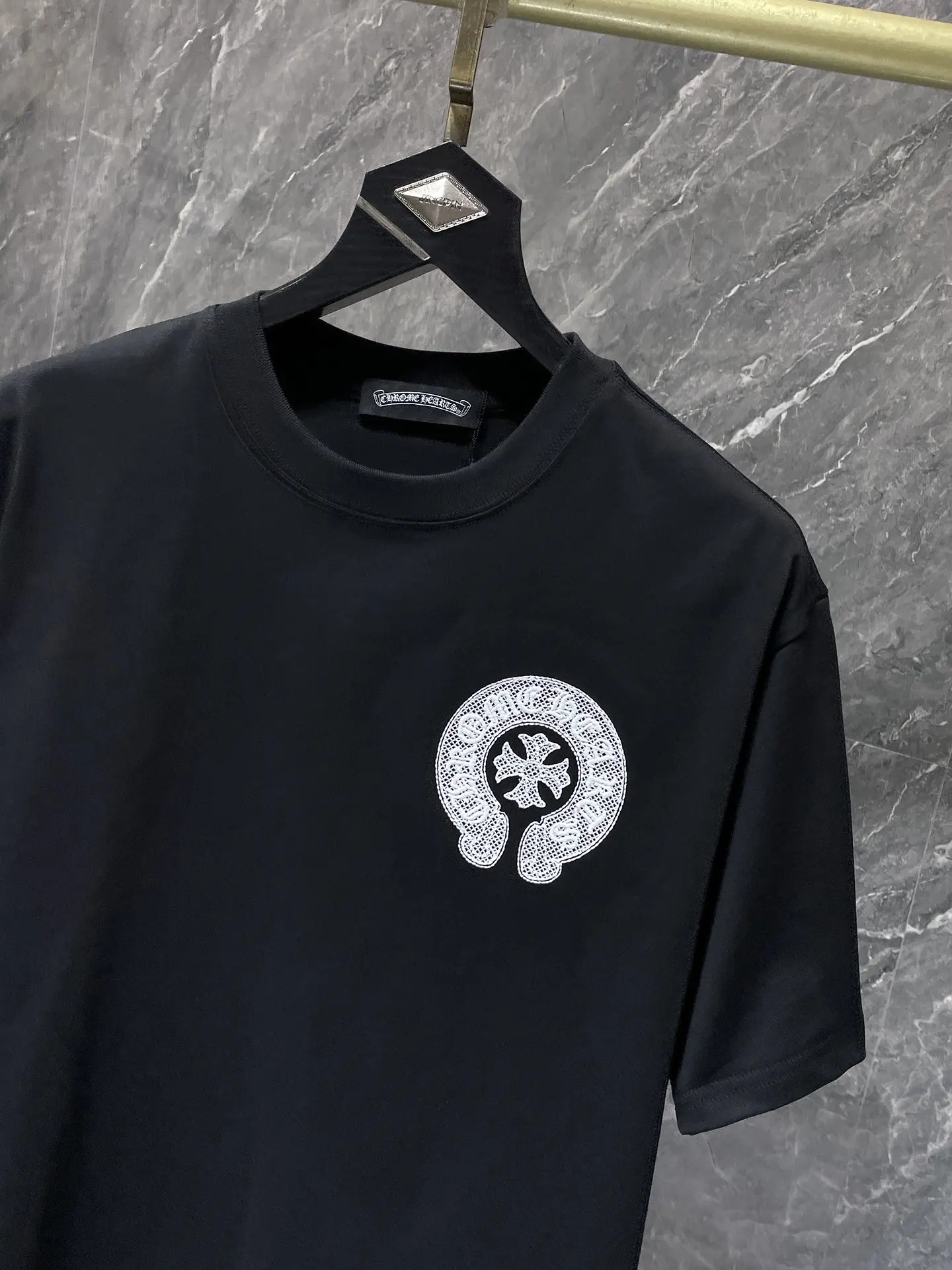 Embroidered Horseshoe Logo Cotton T-Shirt D11011648