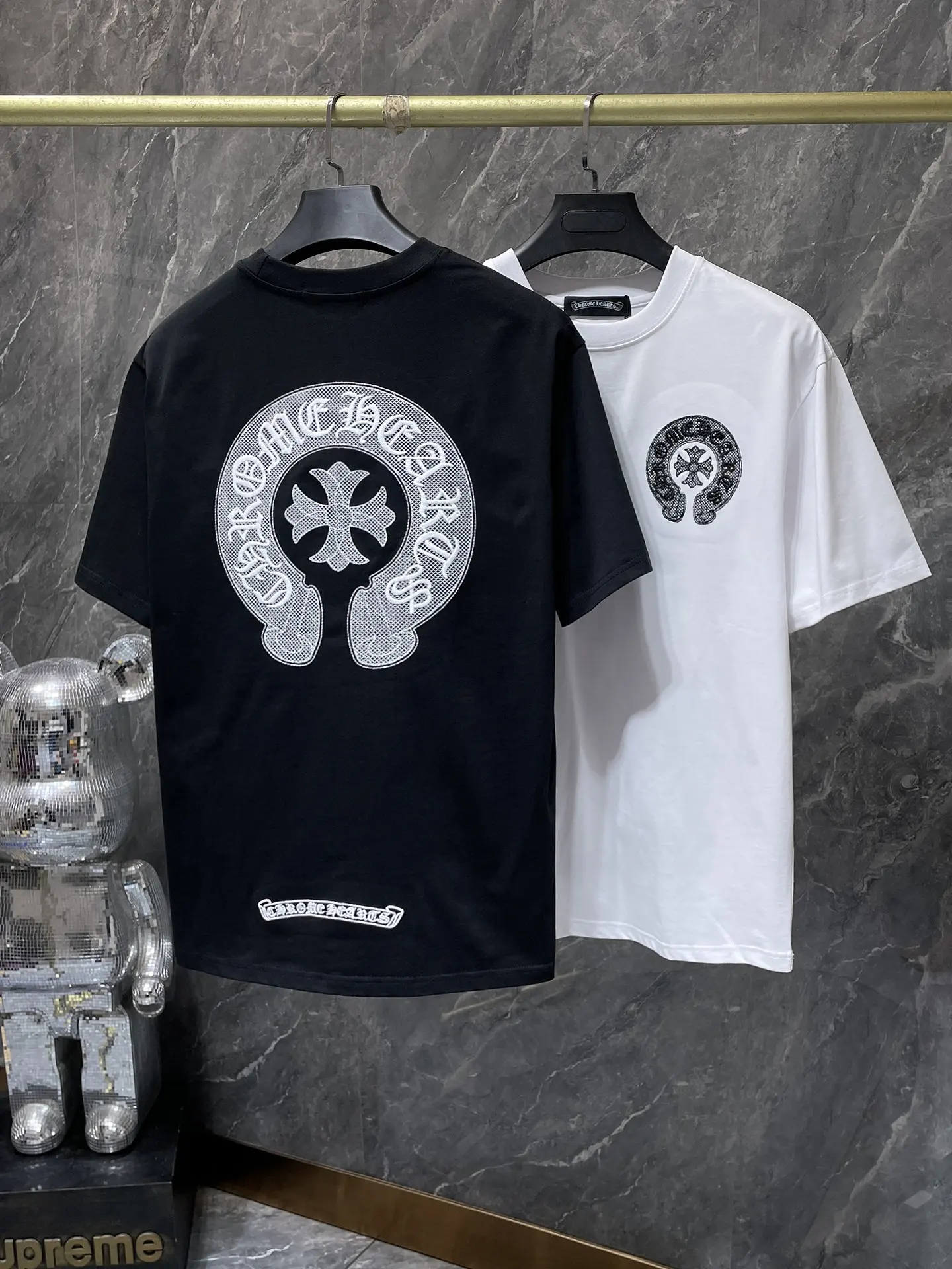 Embroidered Horseshoe Logo Cotton T-Shirt D6015480 — view 9