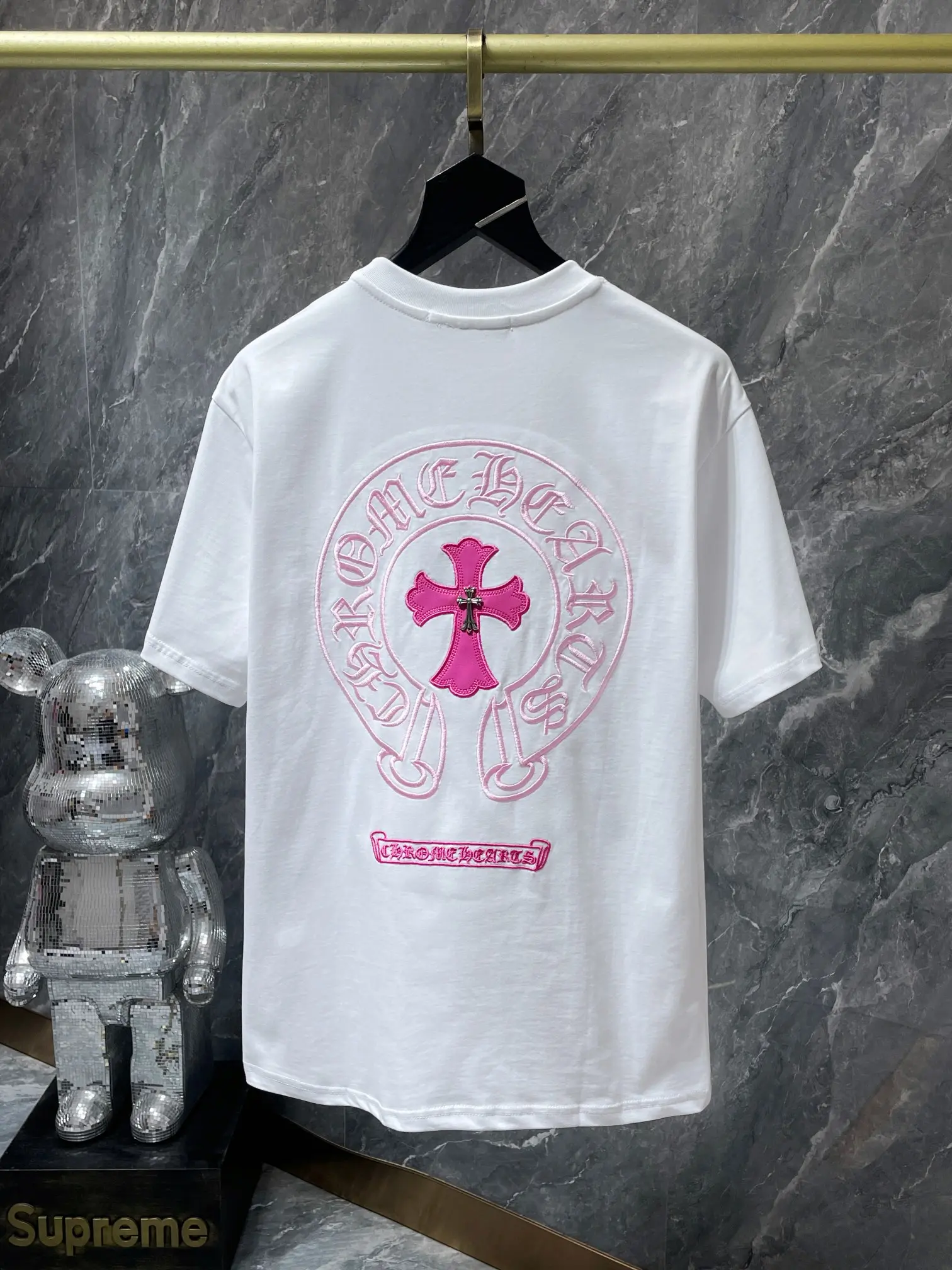 Embroidered Cross Patch Cotton T-Shirt D11511646 — view 2