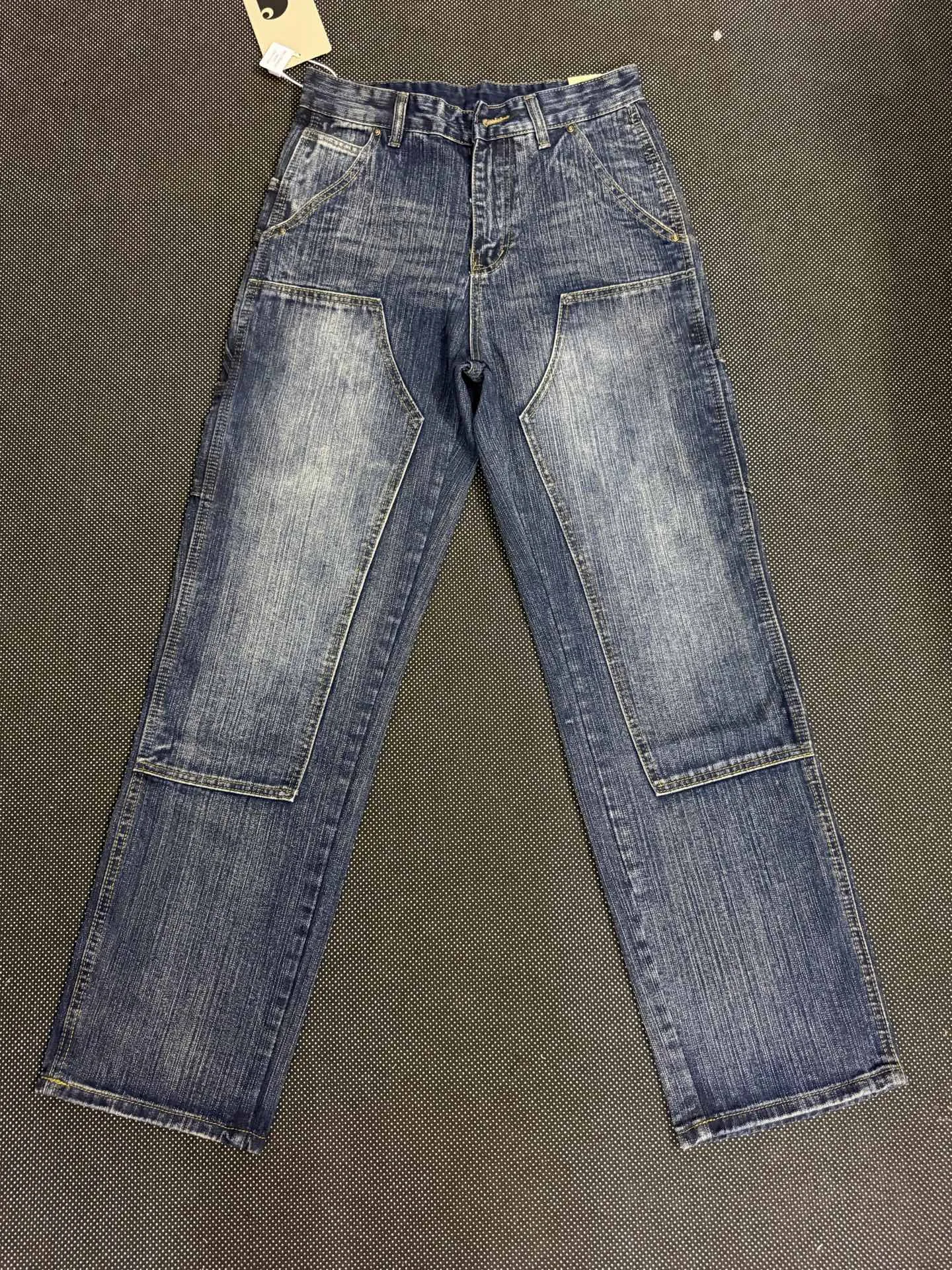 Double-Knee Washed Straight-Leg Jeans D19021834