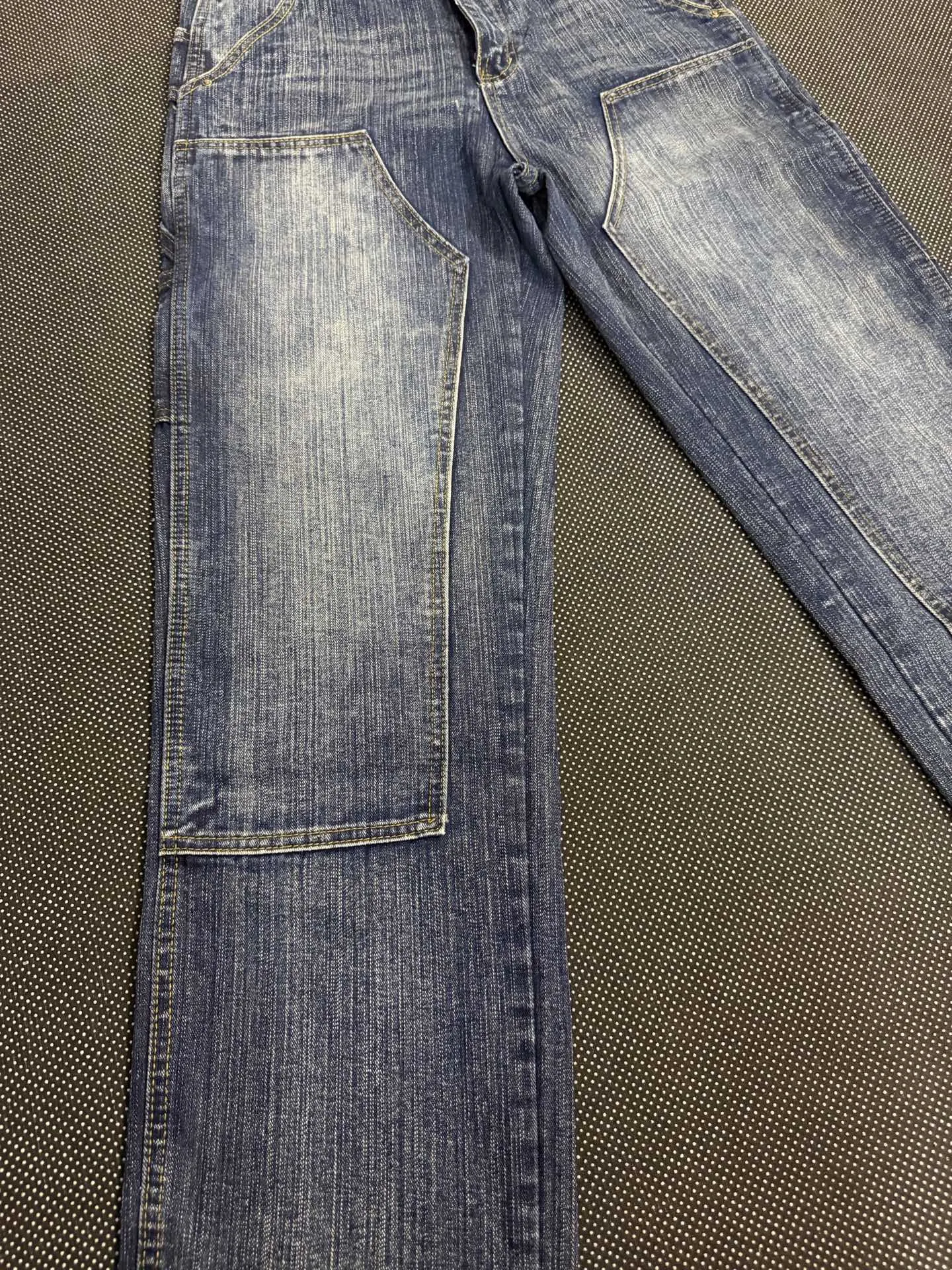 Double-Knee Washed Straight-Leg Jeans D19021834 — view 4