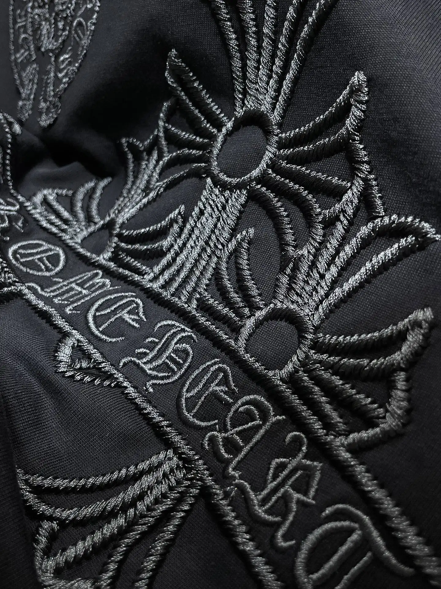 Embroidered Cross Logo Cotton T-Shirt D7015471 — view 5