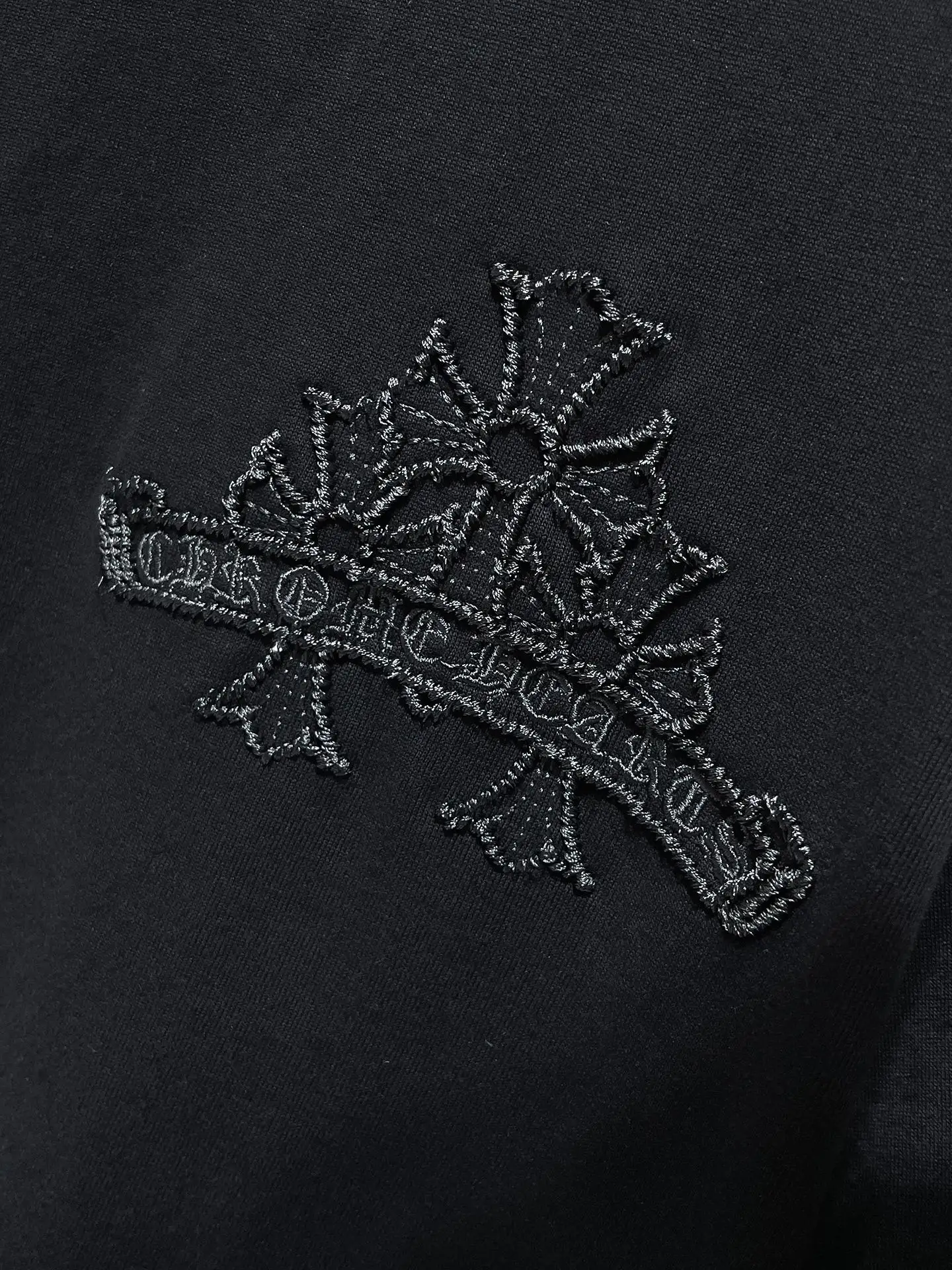 Embroidered Cross Logo Cotton T-Shirt D7015471 — view 7