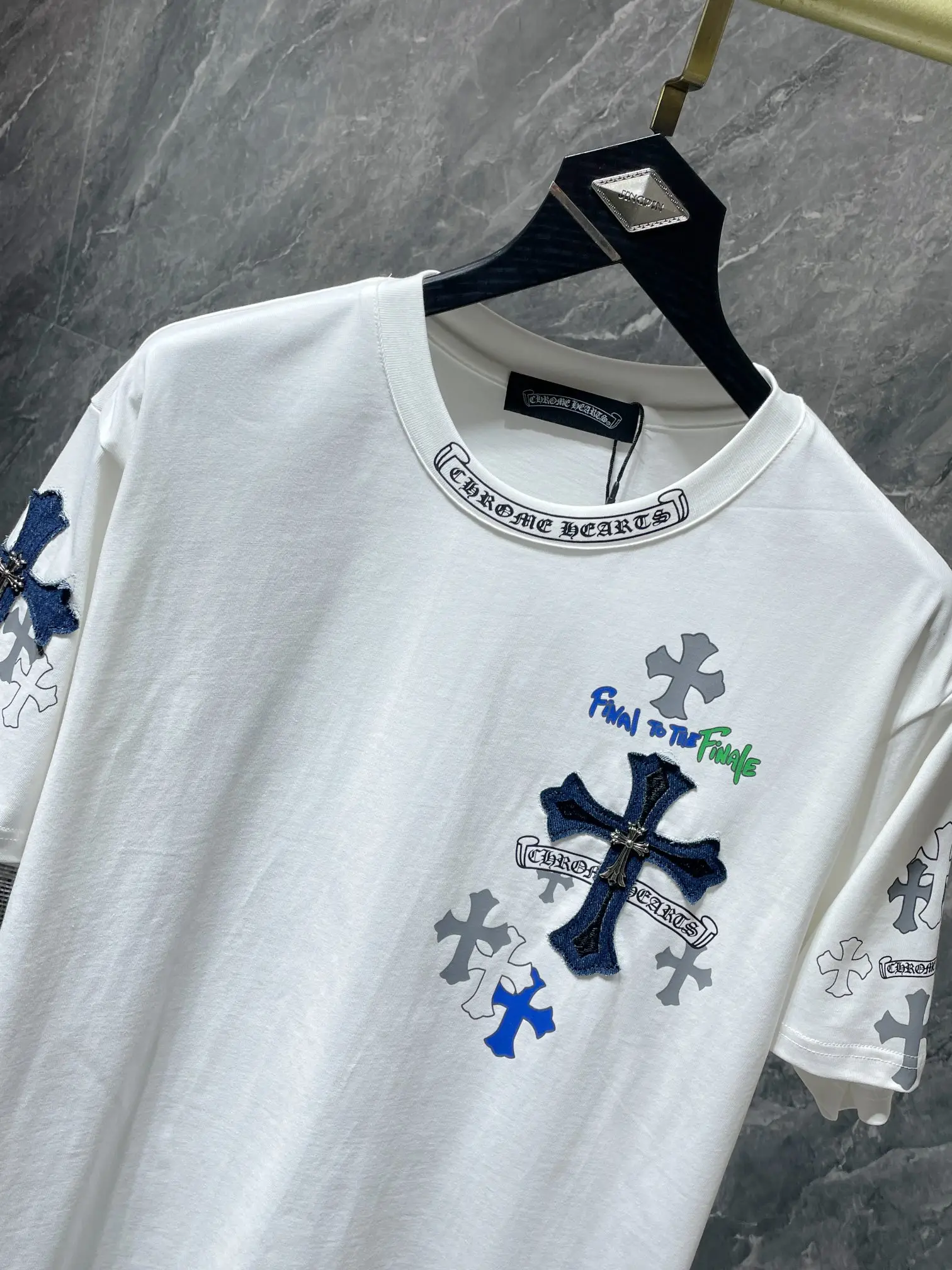 Embellished Cross Patch Cotton T-Shirt D11011634