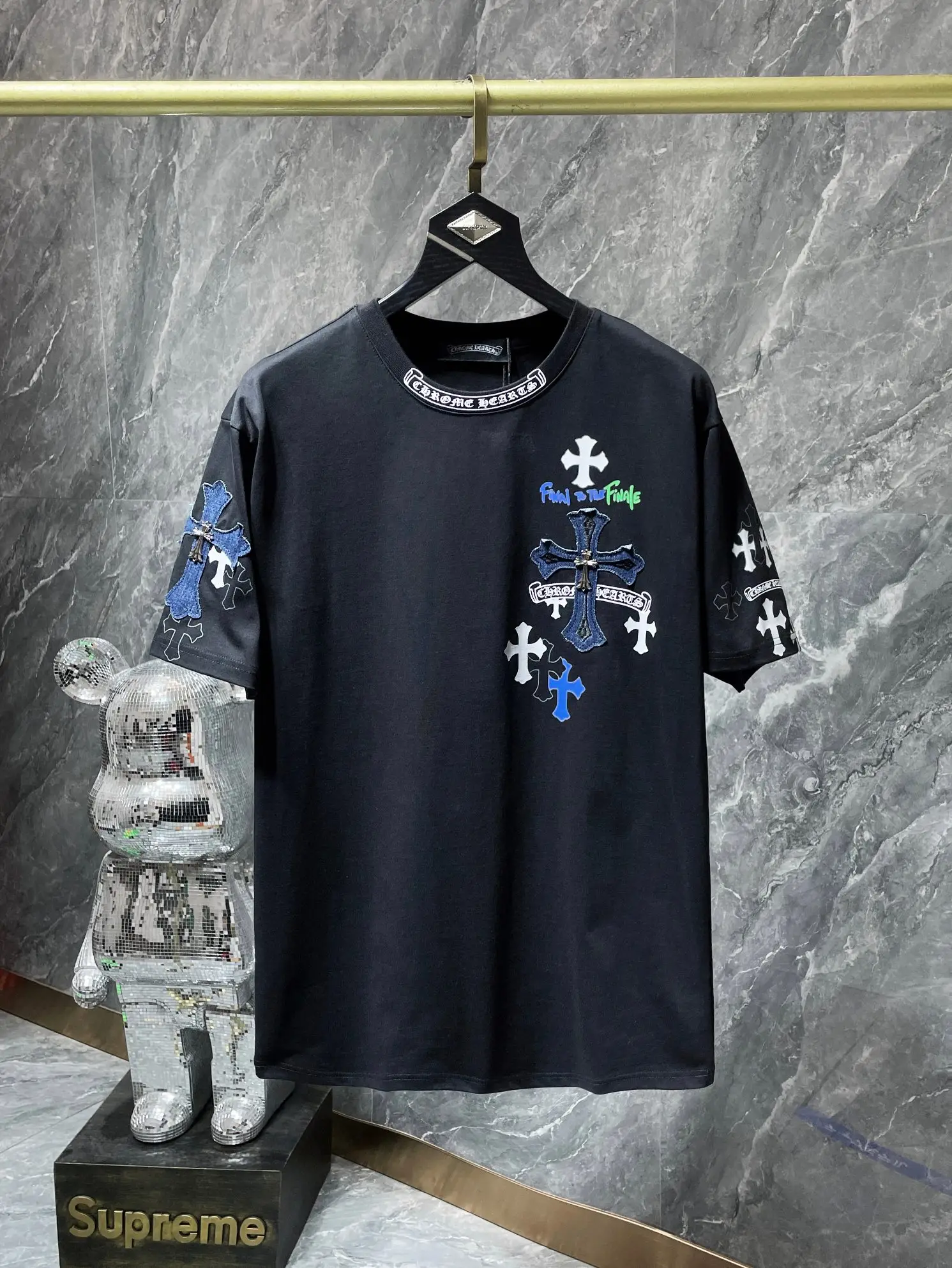 Embellished Cross Patch Cotton T-Shirt D11011635