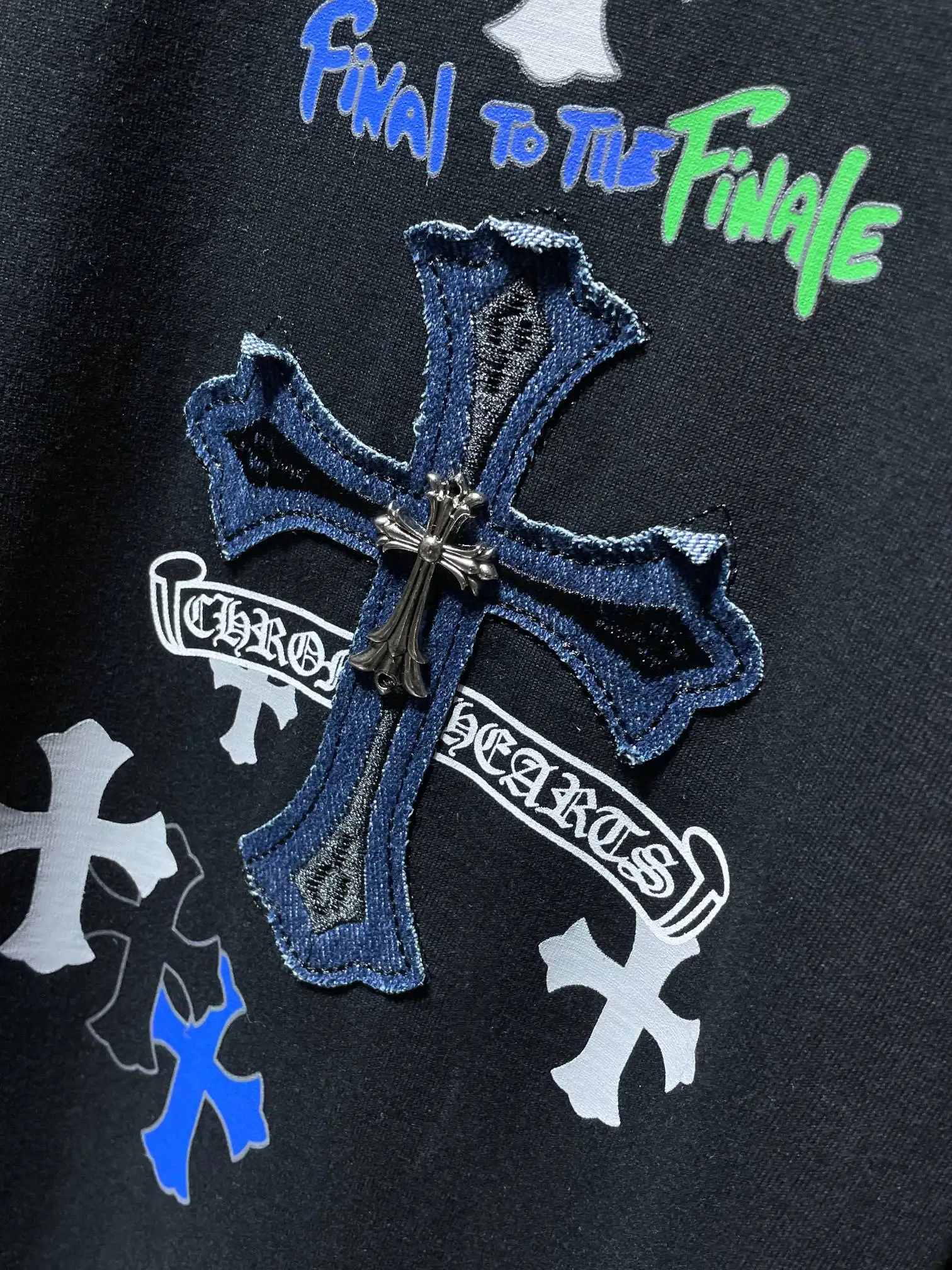 Embellished Cross Patch Cotton T-Shirt D11011635 — view 5