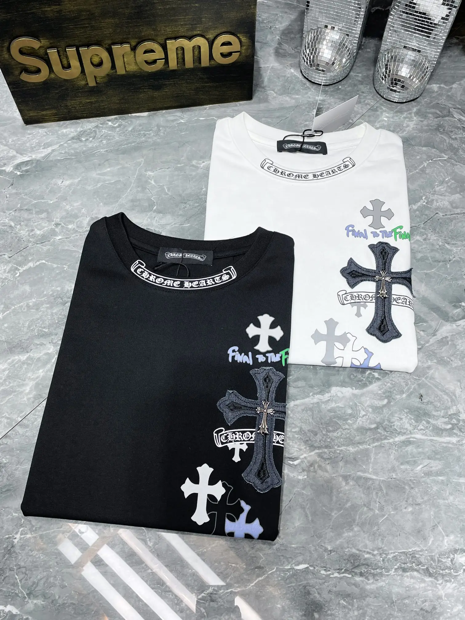 Cross Patch Embroidered Cotton T-Shirt D6015466 — view 9