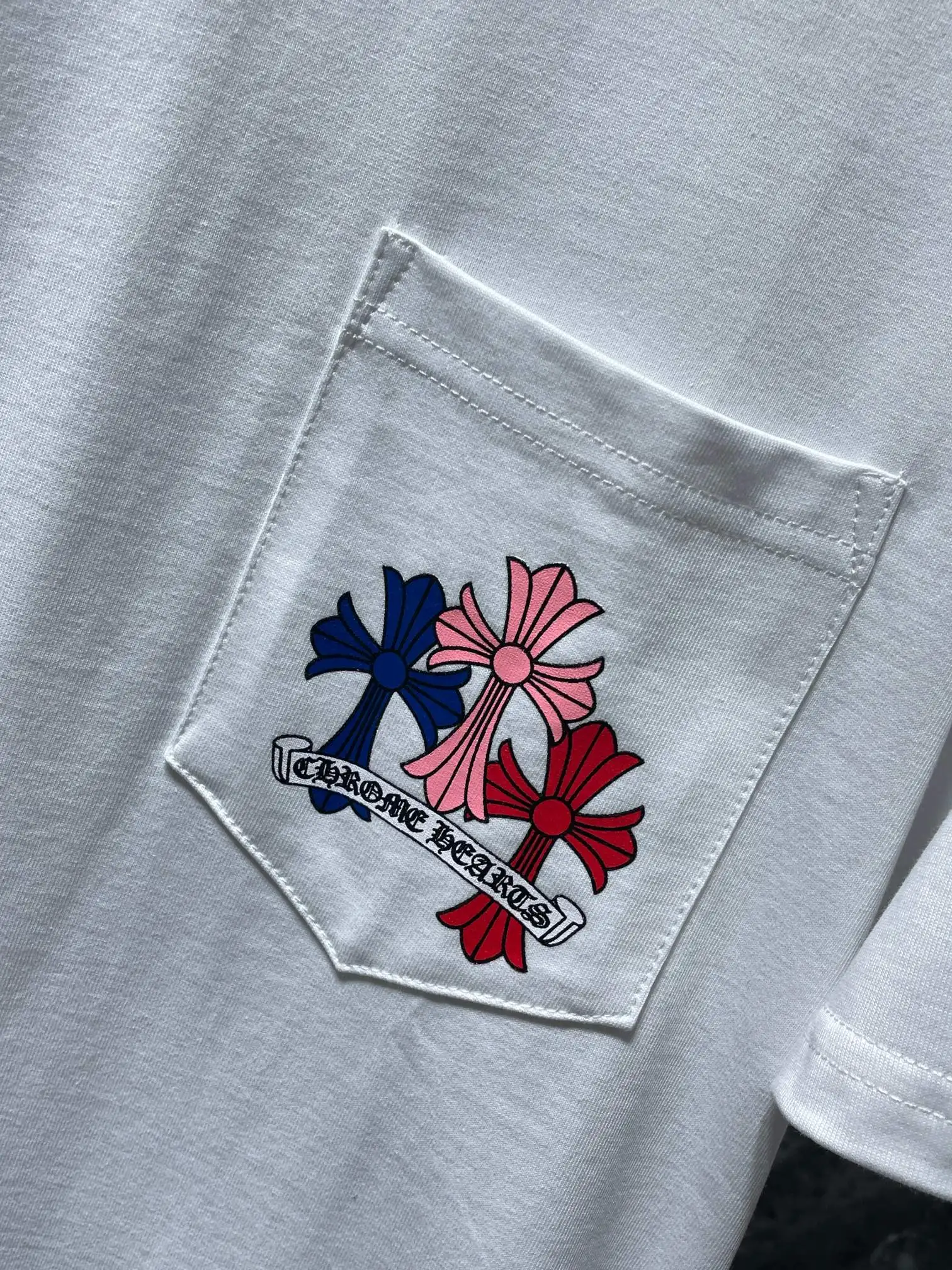 Cross Logo Print Pocket T-Shirt D5515465 — view 2