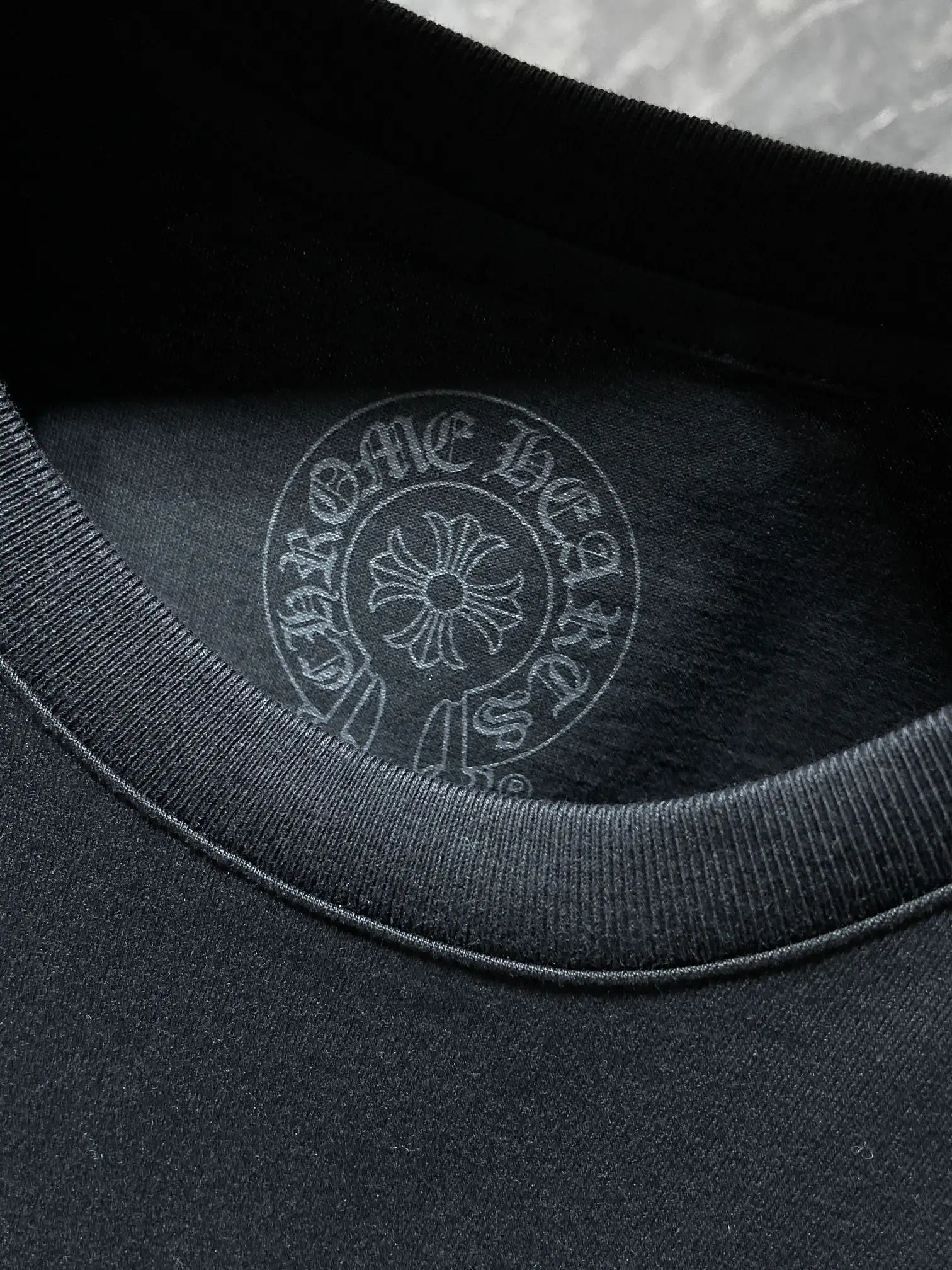 Chrome Hearts Horseshoe Logo Pocket T-Shirt D10511630 — view 2