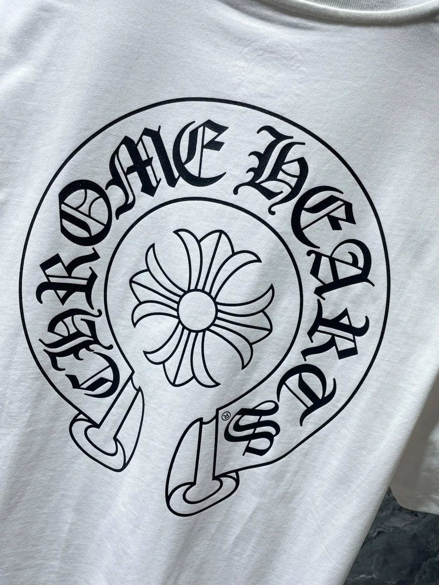 Chrome Hearts Horseshoe Logo Pocket T-Shirt D5515463 — view 4
