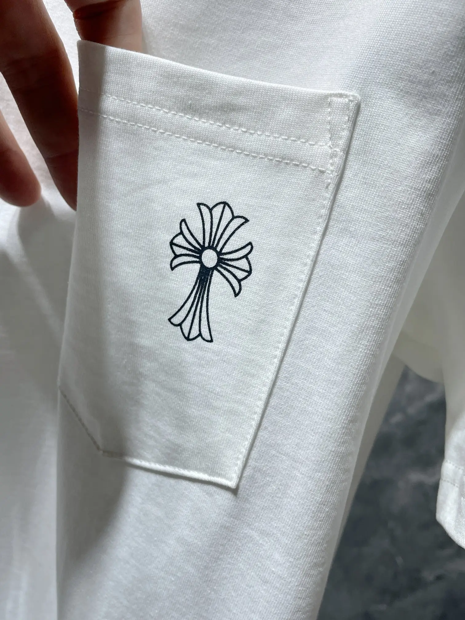 Logo-Intarsia Cotton-Jersey Pocket T-Shirt D5515460 — view 3
