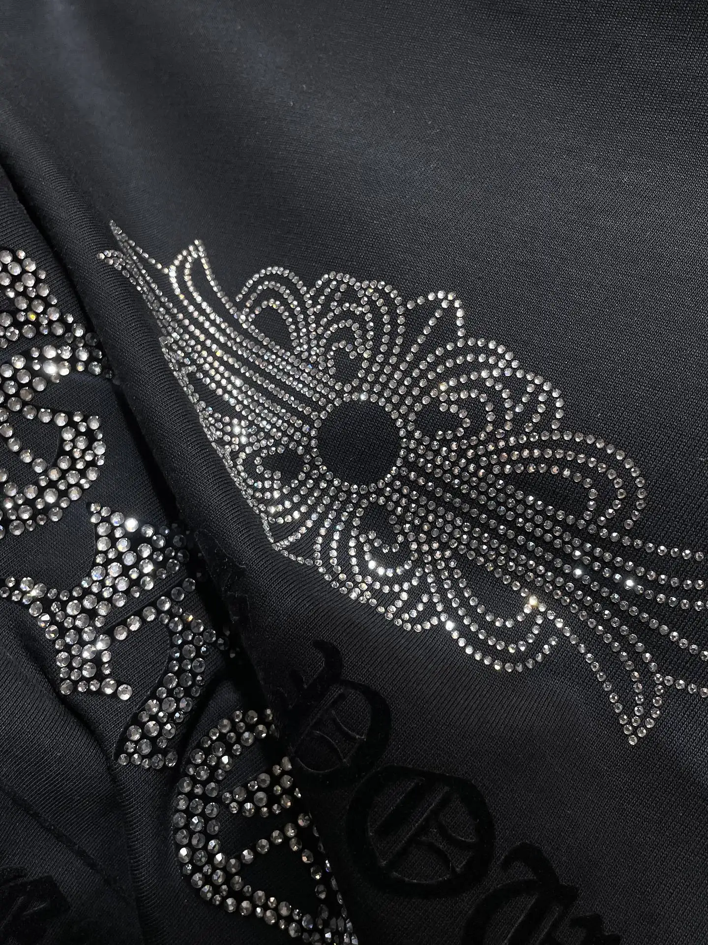 Rhinestone Embellished Cross T-Shirt D12011619 — view 4