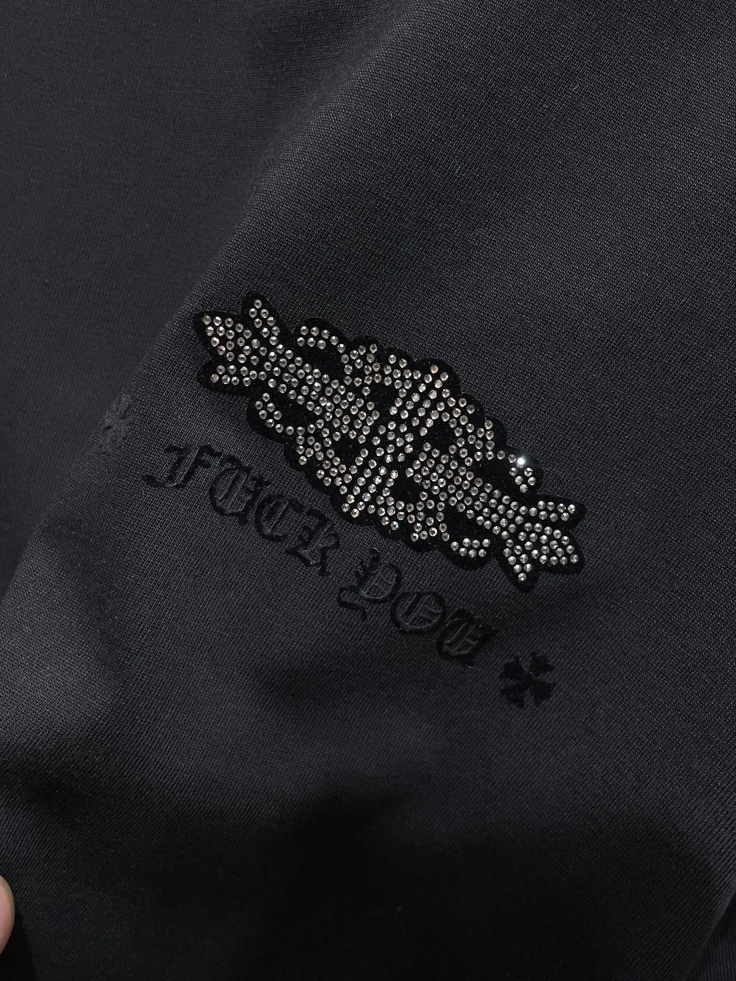 Rhinestone Embellished Cross T-Shirt D12011619 — view 6