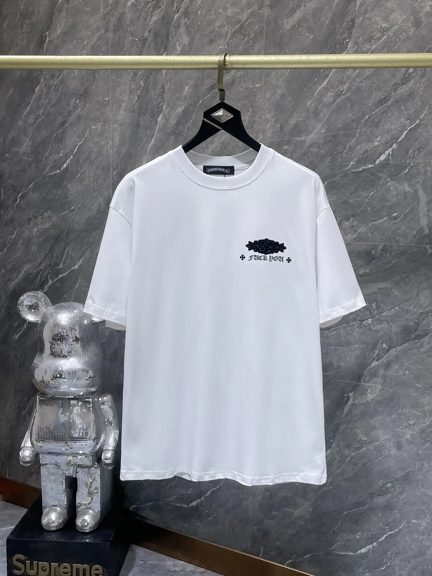 Rhinestone Horseshoe Logo T-Shirt D7015452
