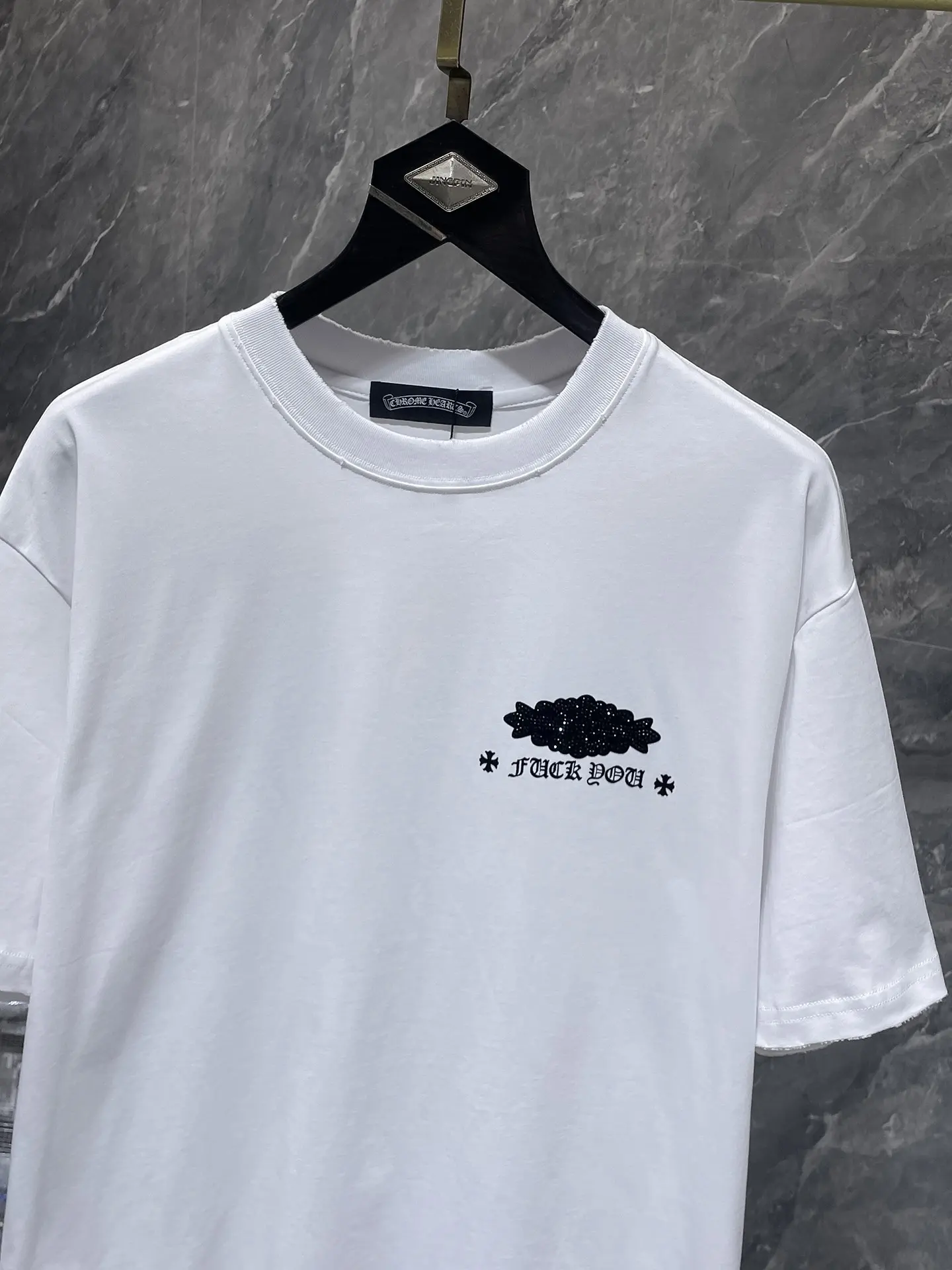 Rhinestone Horseshoe Logo T-Shirt D7015452 — view 3