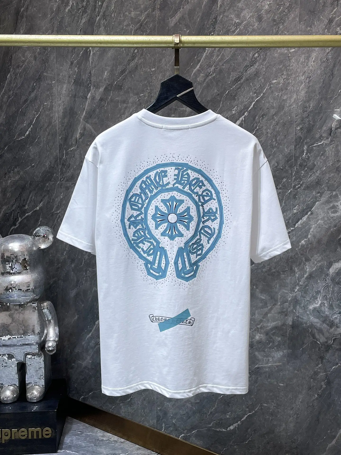 Rhinestone Logo Graphic T-Shirt D11511594 — view 3
