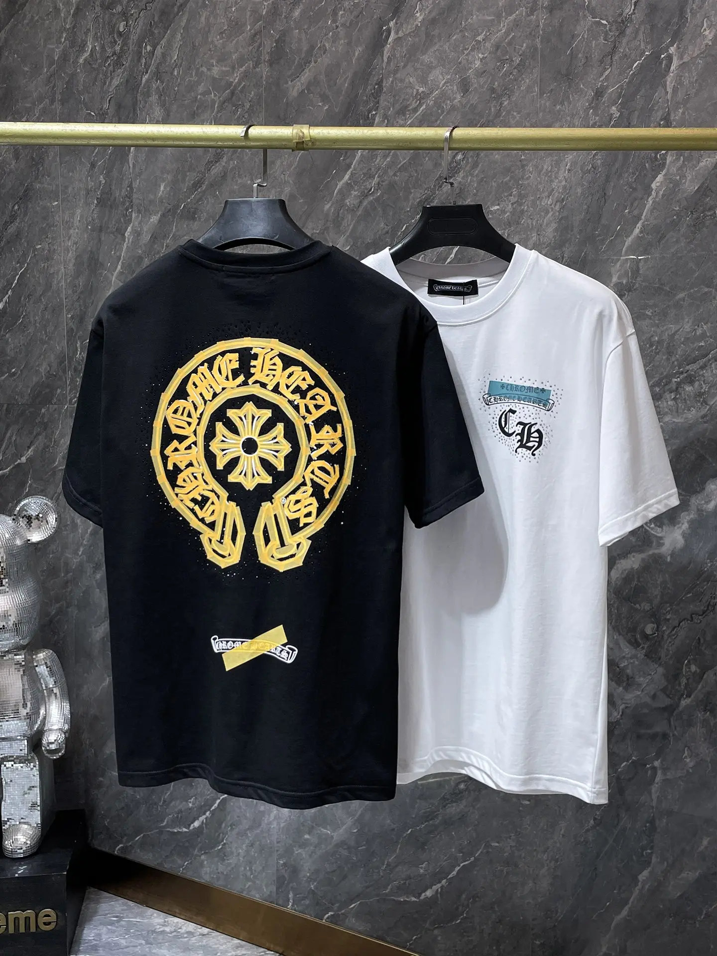 Rhinestone Logo Graphic T-Shirt D11511594 — view 9