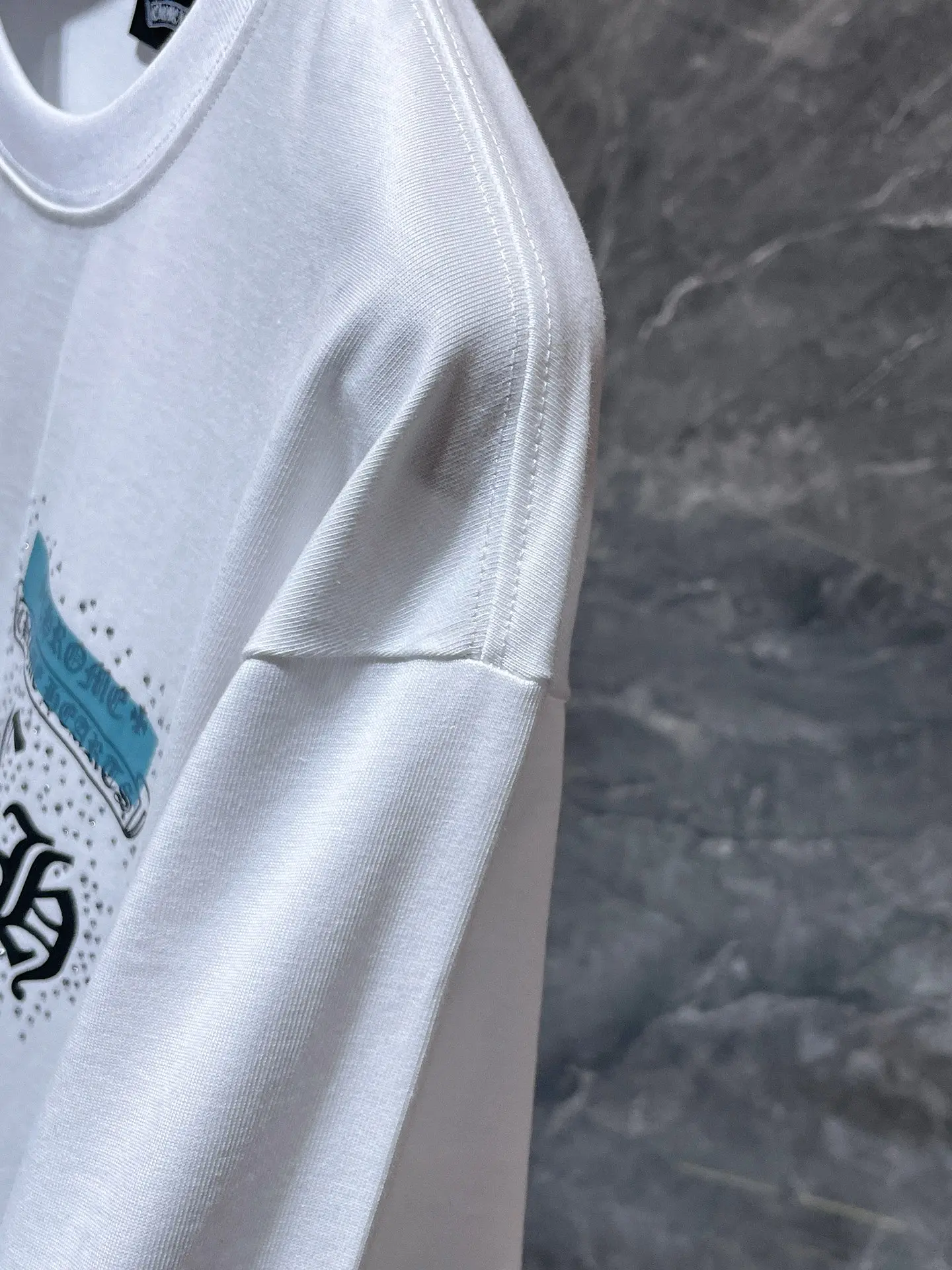Rhinestone Logo Graphic T-Shirt D6515429 — view 7