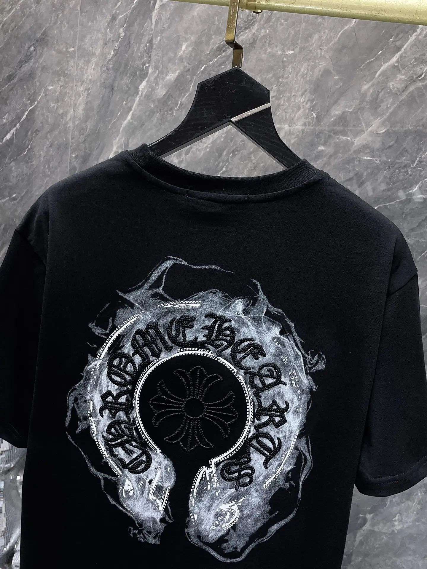 Horseshoe Cross Embroidery Cotton T-Shirt D11811596 — view 6
