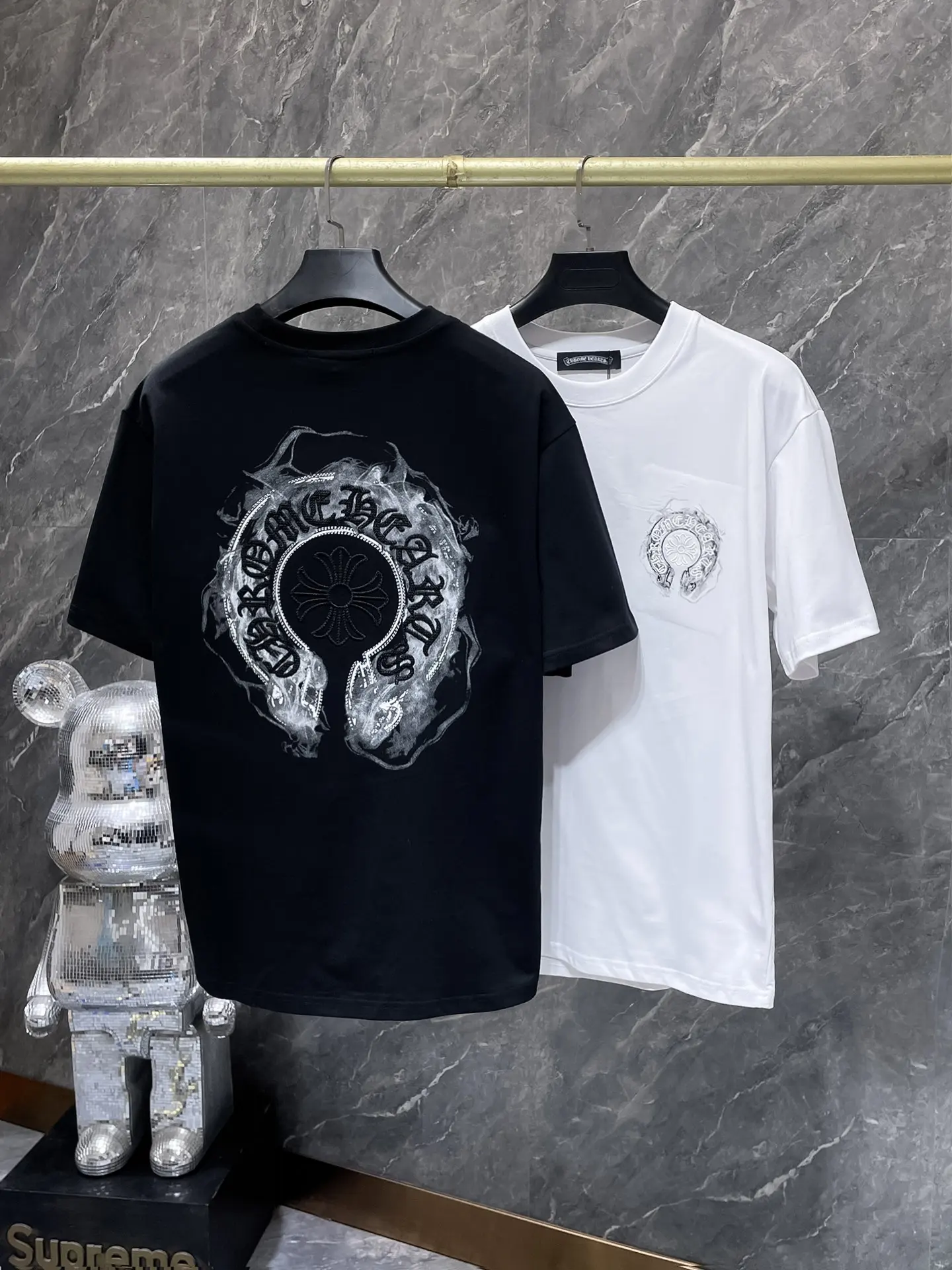 Horseshoe Cross Embroidered Cotton T-Shirt D11811597