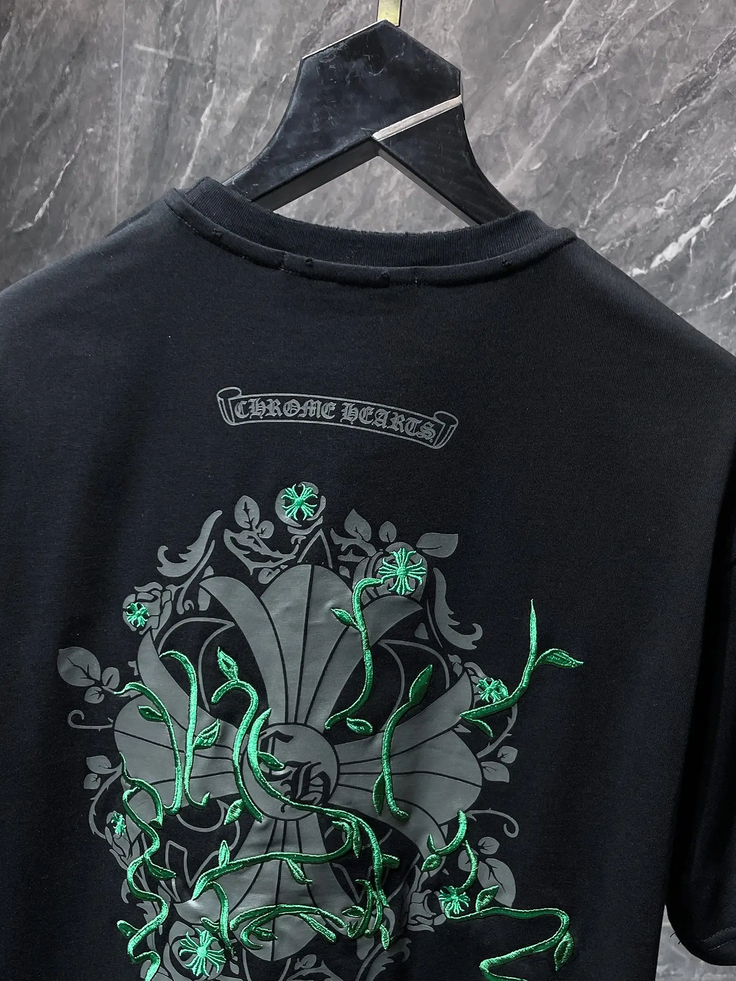 Embroidered Horseshoe Logo Cotton T-Shirt D12011600 — view 6