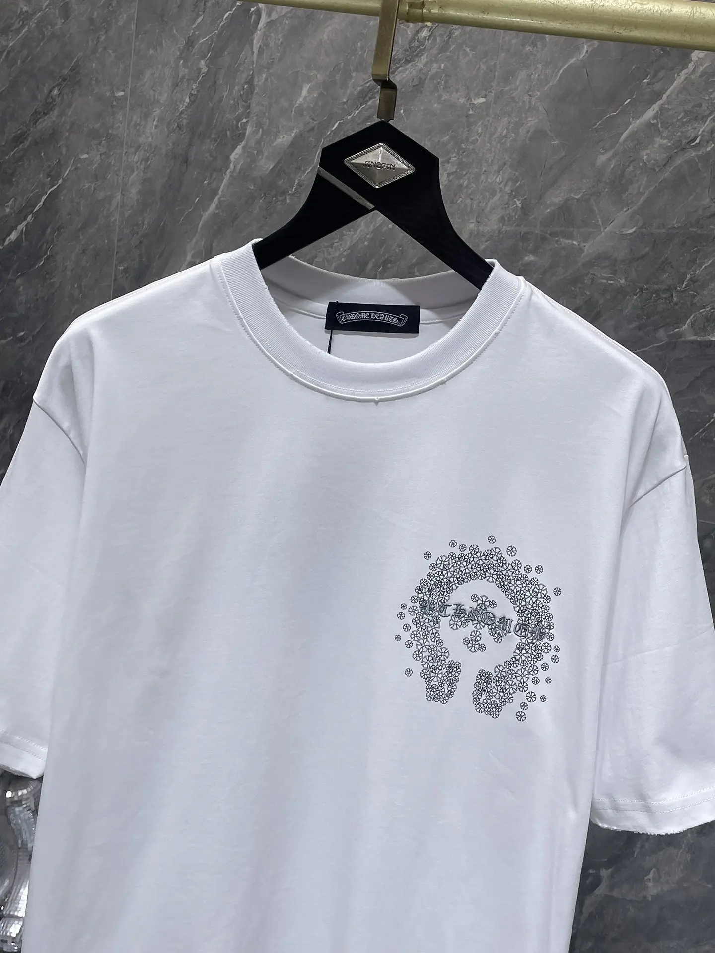 Horseshoe Logo Embroidered Cotton T-Shirt D7515437 — view 4