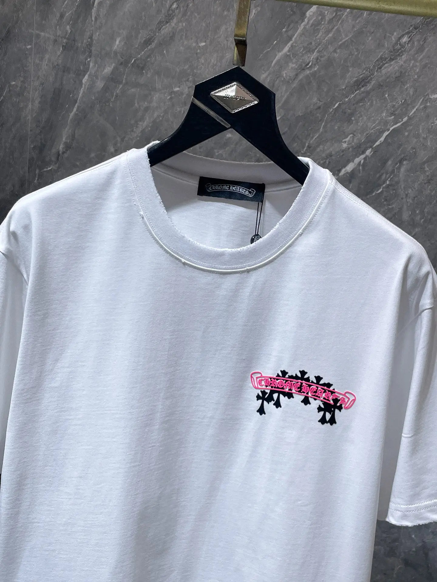 Scroll Logo Graphic T-Shirt D11811599 — view 4