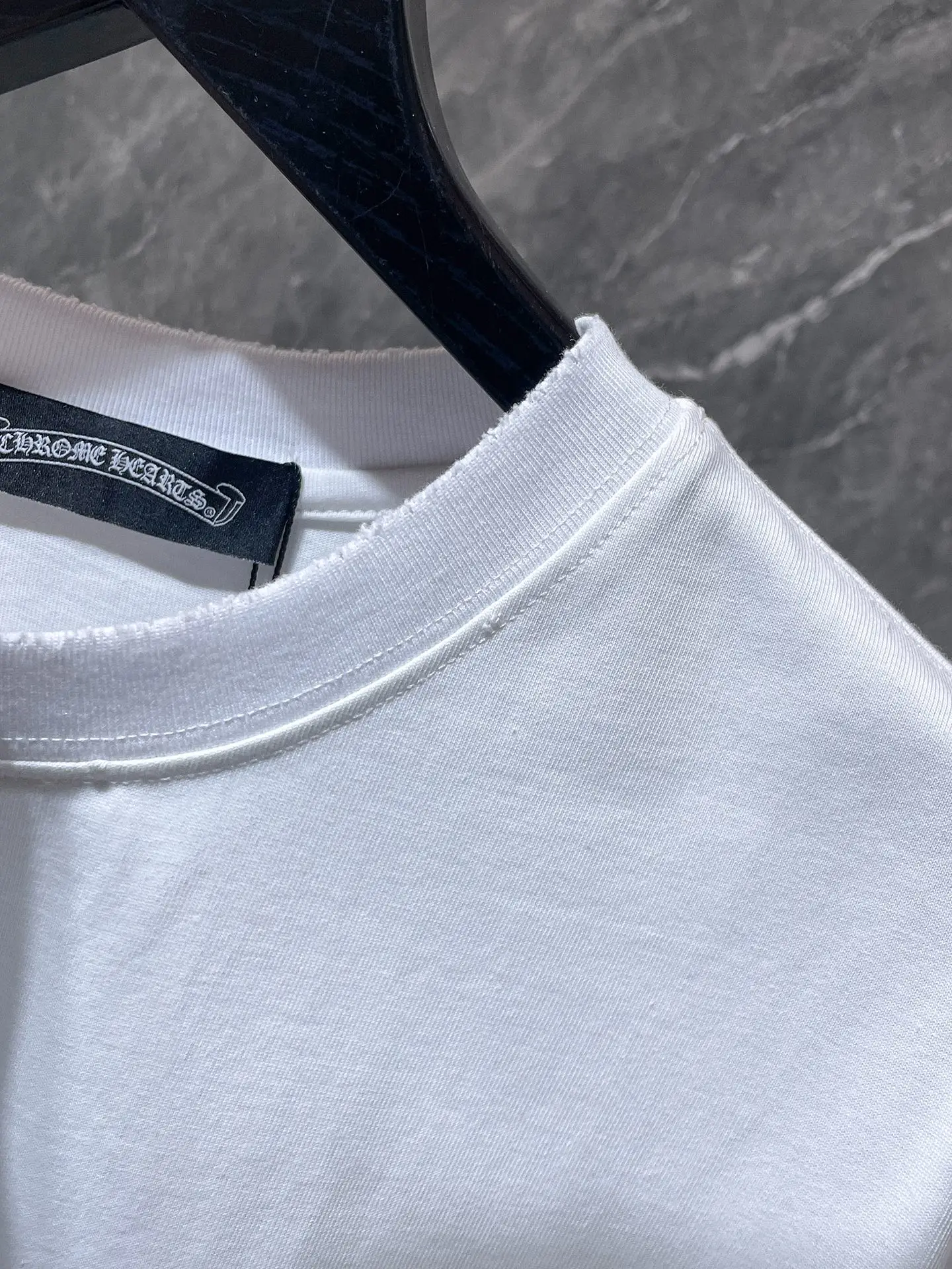 Scroll Logo Graphic T-Shirt D11811599 — view 7