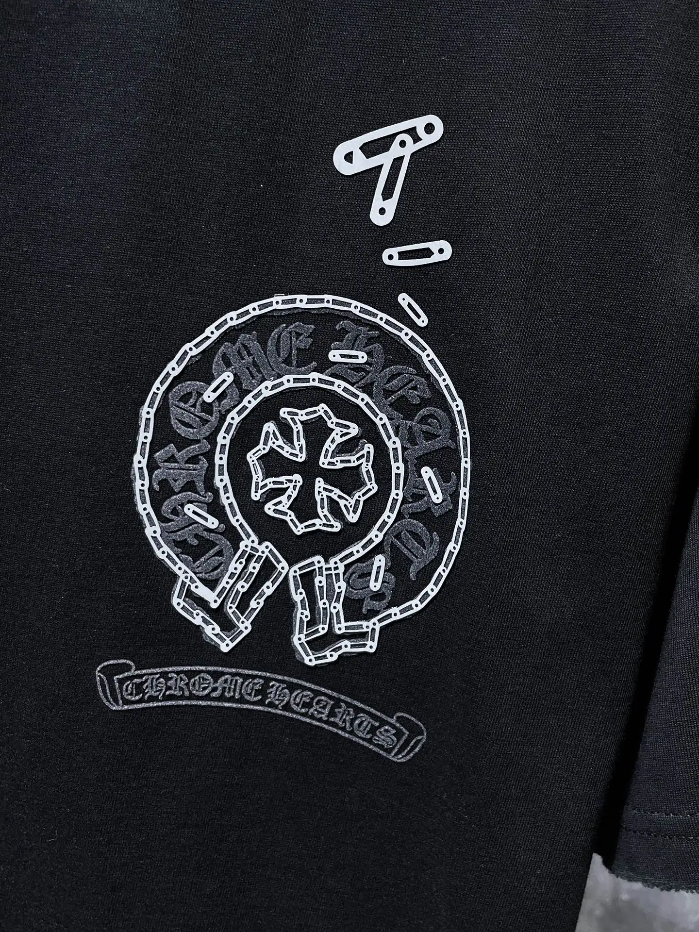 Horseshoe Logo Flocked Cotton T-Shirt D11811604 — view 2