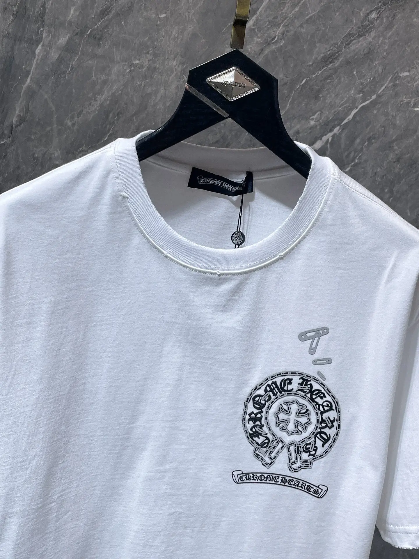 Horseshoe Logo Flocked Cotton T-Shirt D11811595 — view 4