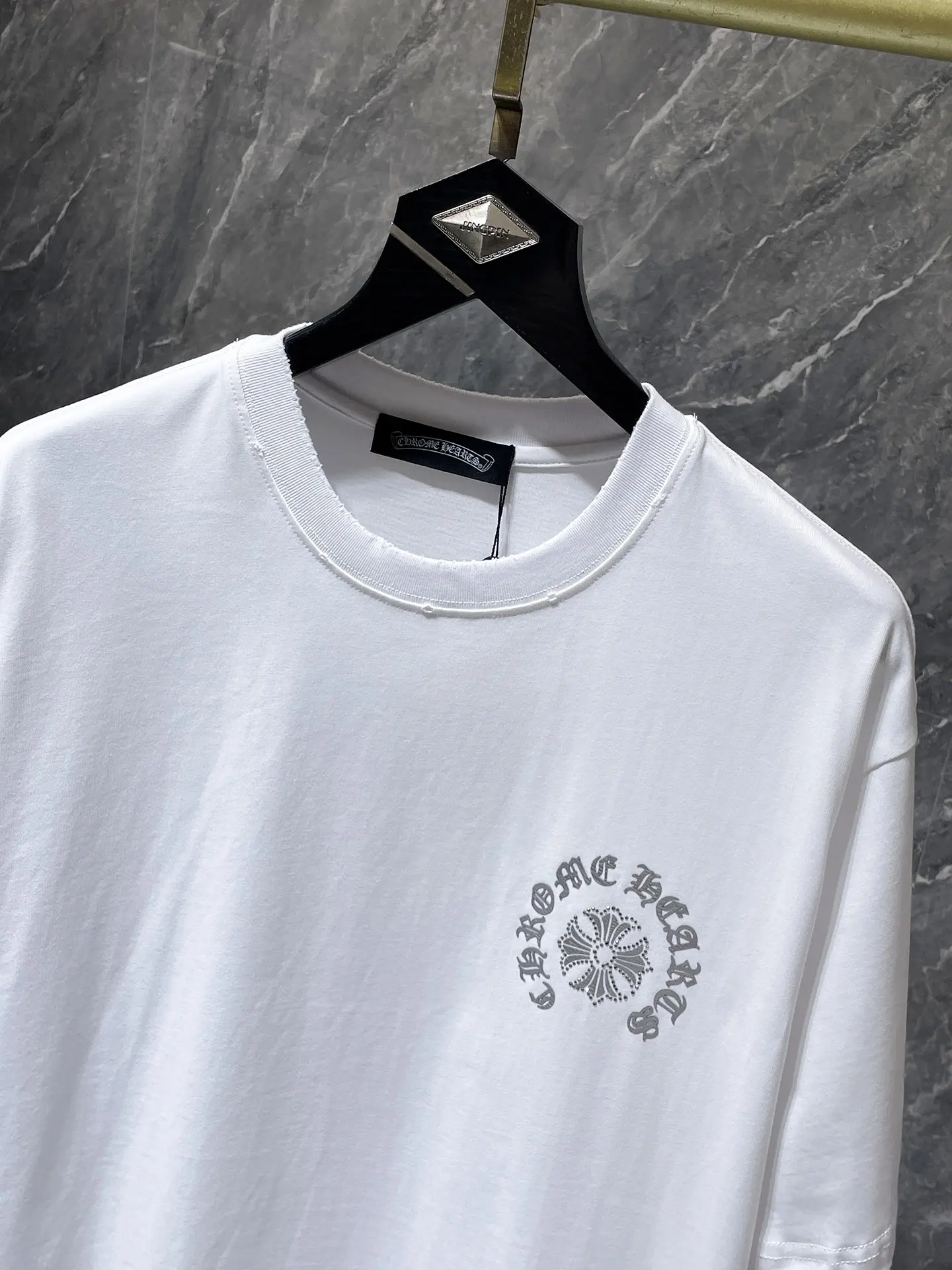 Rhinestone Horseshoe Logo Cotton T-Shirt D7015412 — view 3