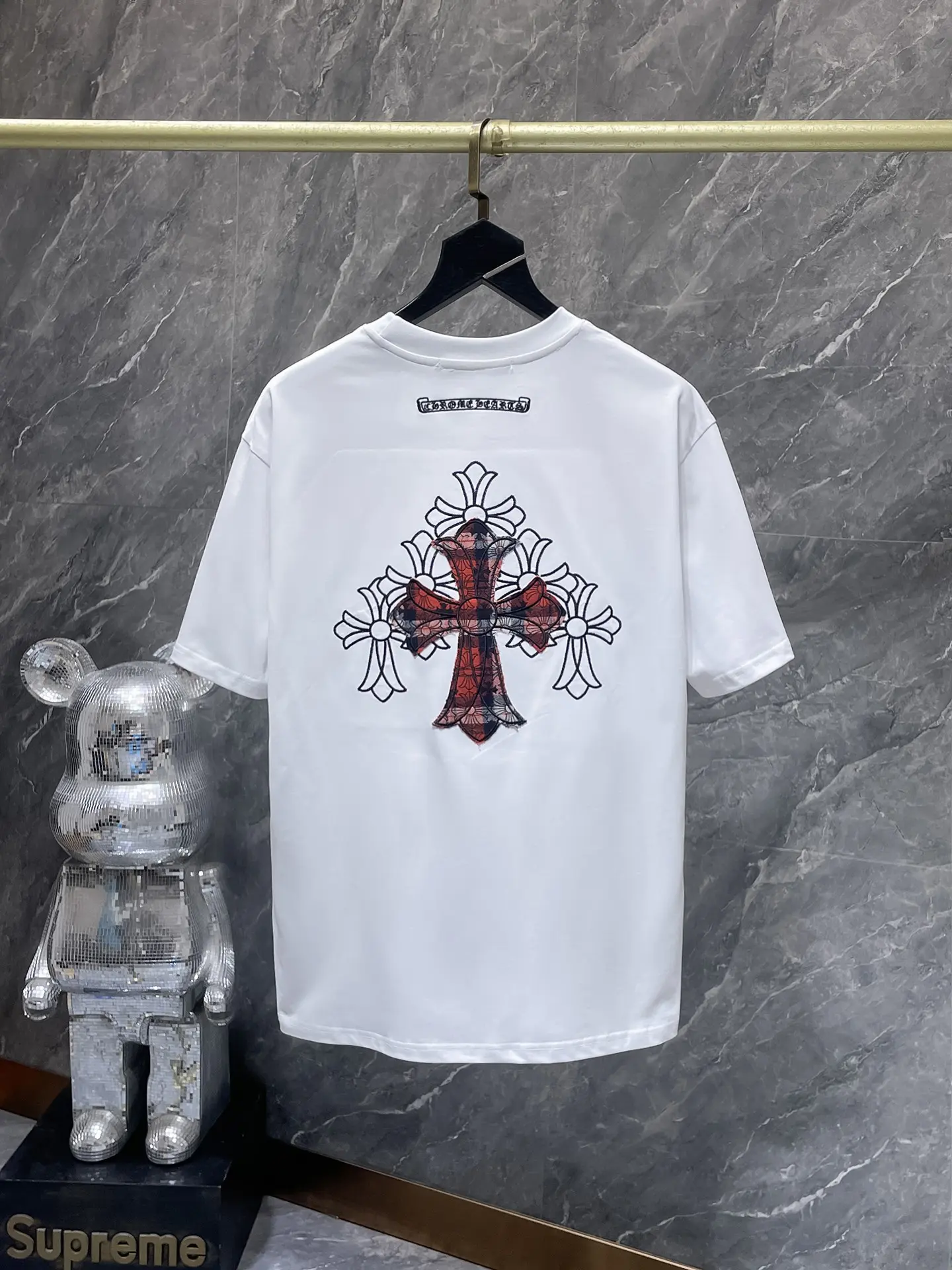Cross Patch Embroidered Cotton T-Shirt D7015425 — view 3