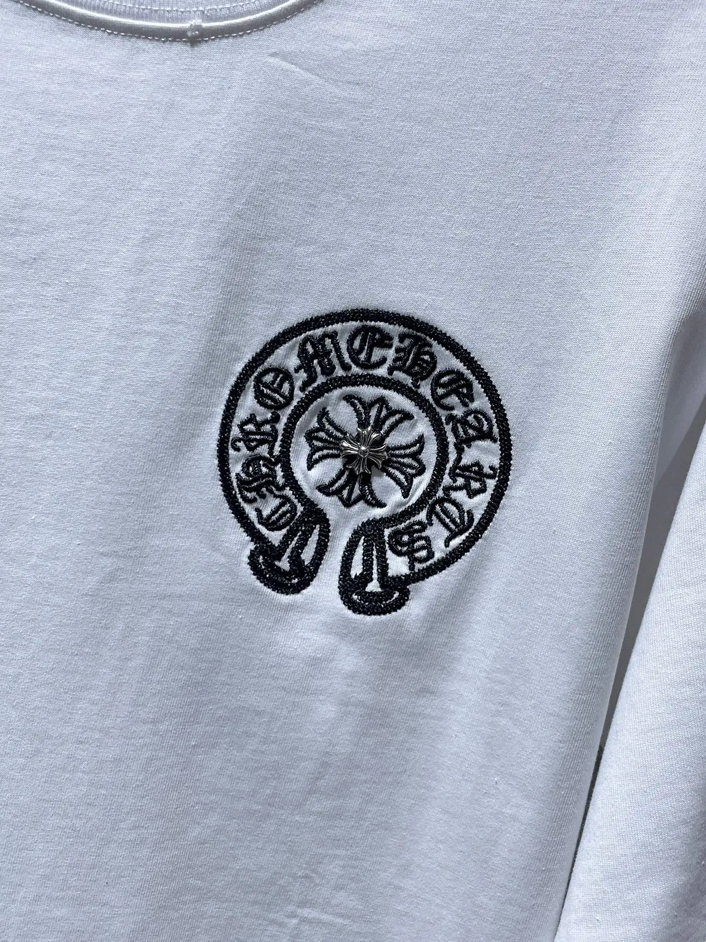 Cross Patch Embroidered Cotton T-Shirt D6815410 — view 2