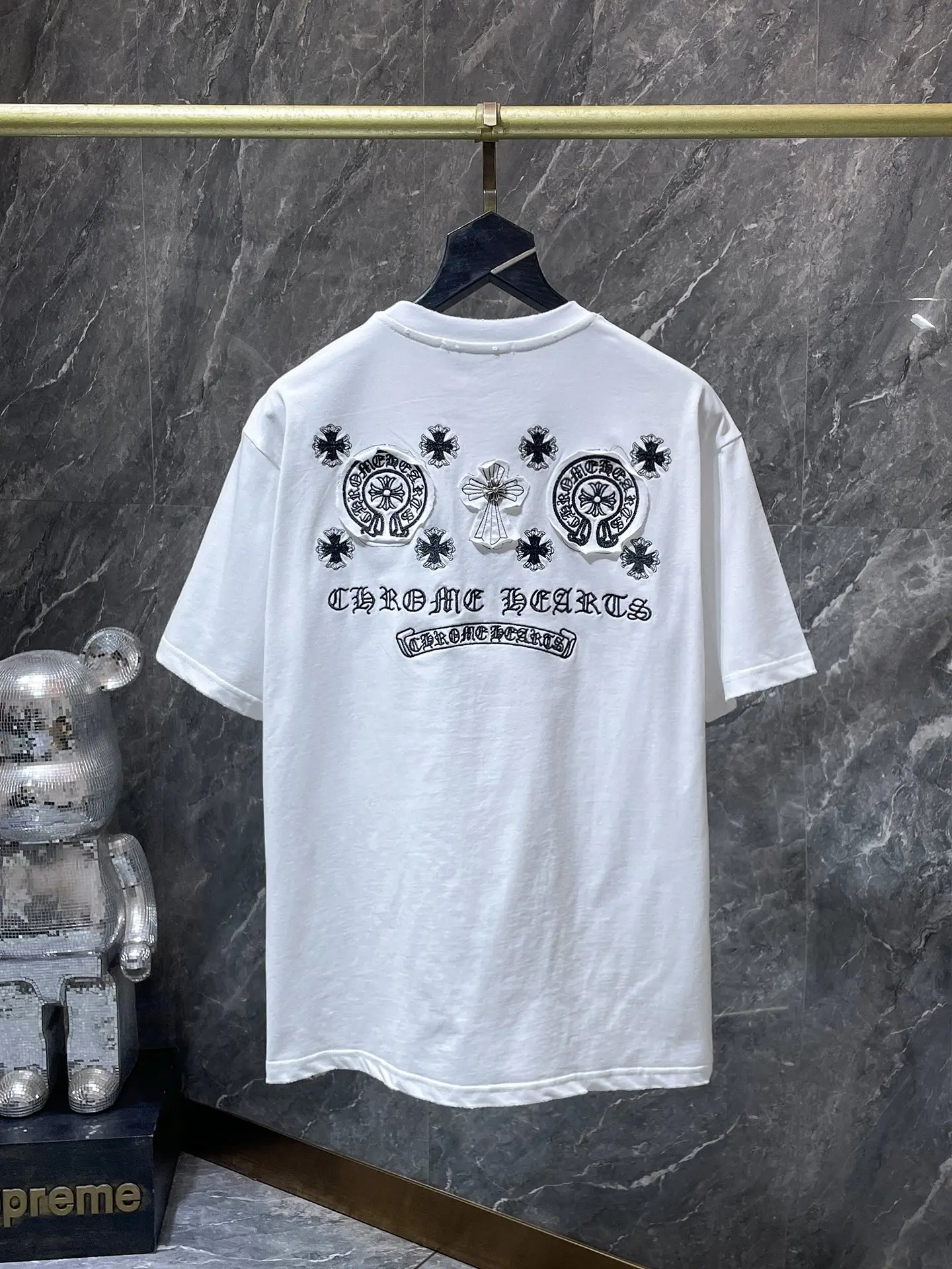 Cross Patch Embroidered Cotton T-Shirt D6815410 — view 3