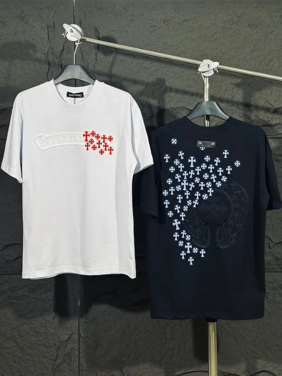 Embroidered Horseshoe Logo Cotton T-Shirt D7815441