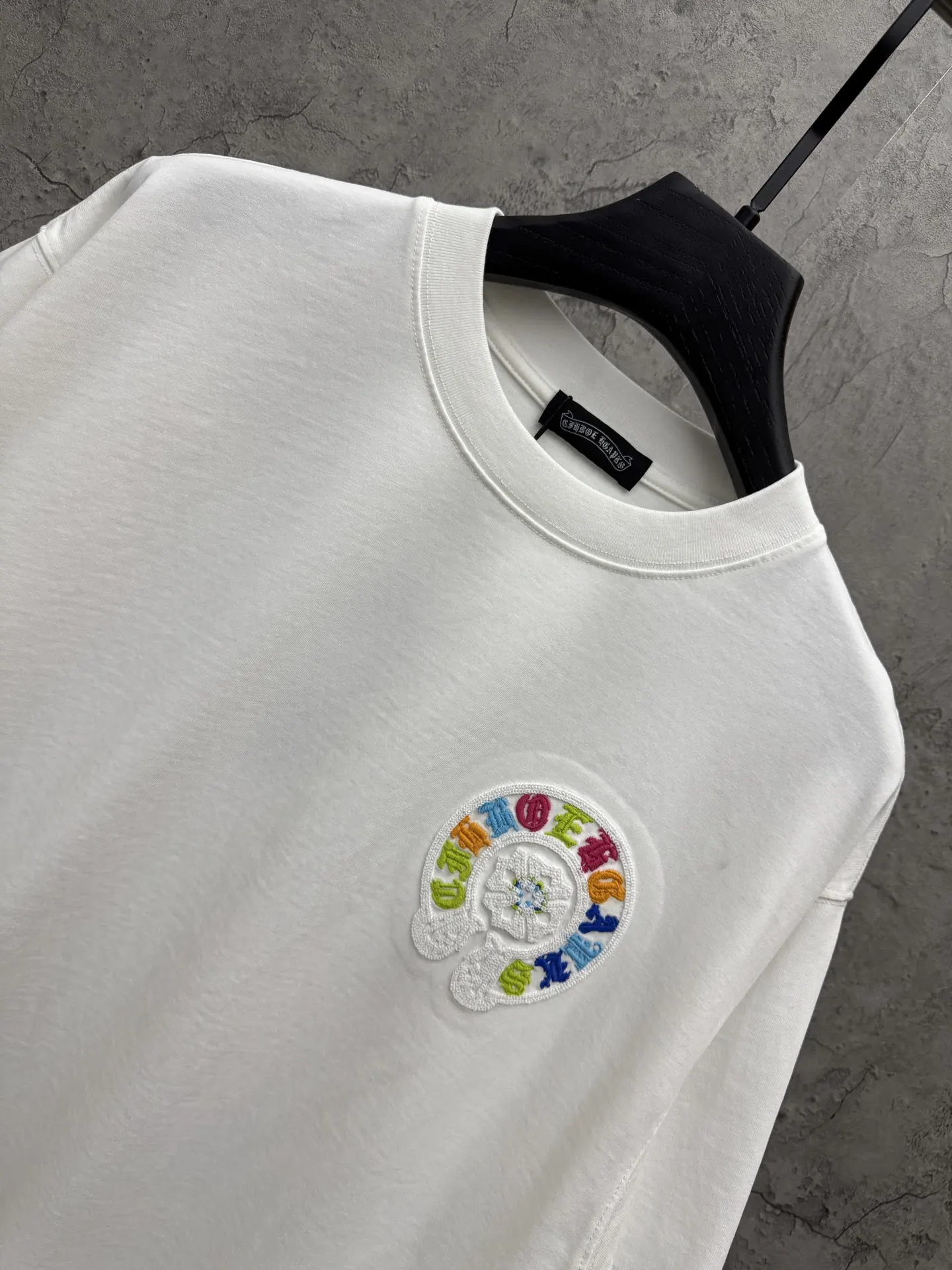 Embroidered Horseshoe Logo Cotton T-Shirt D7815418 — view 3
