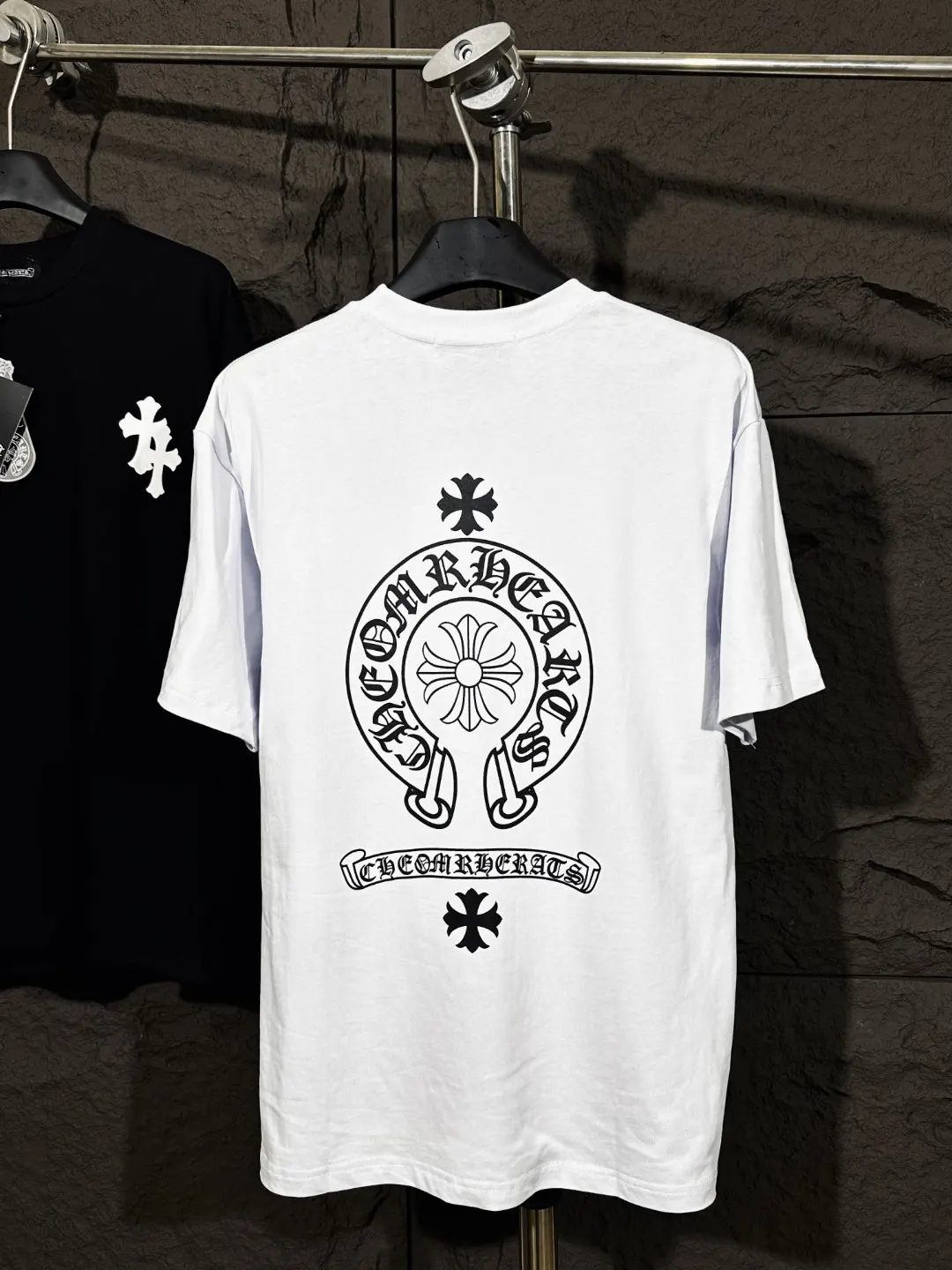 Horseshoe Logo Graphic T-Shirt D4515407 — view 2