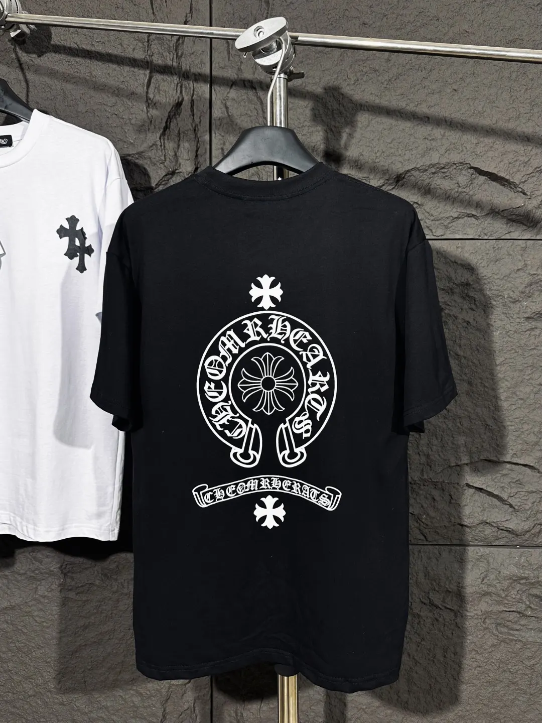 Horseshoe Logo Graphic T-Shirt D4515407 — view 11