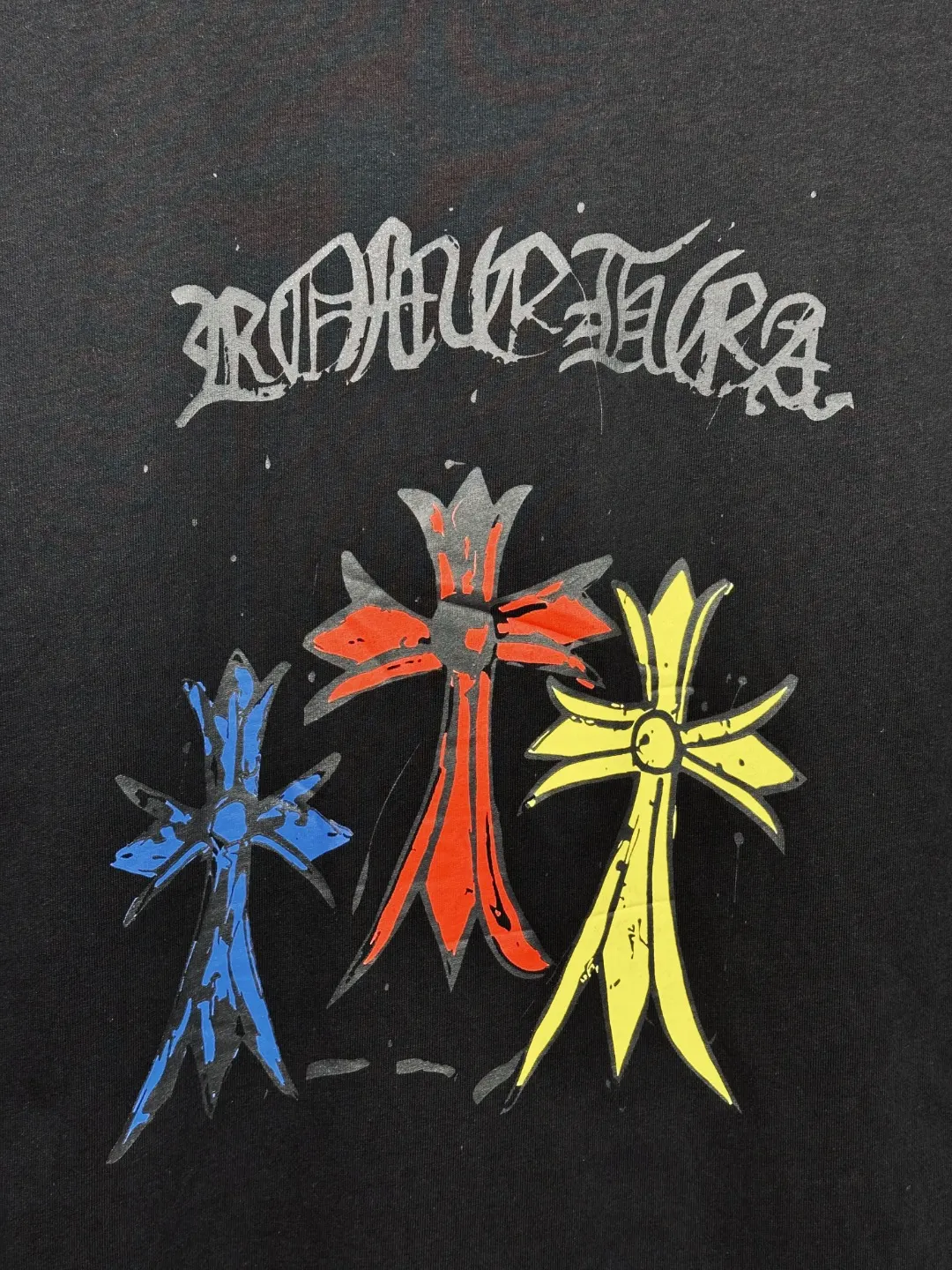 Triple Cross Graphic Print T-Shirt D4515402 — view 2