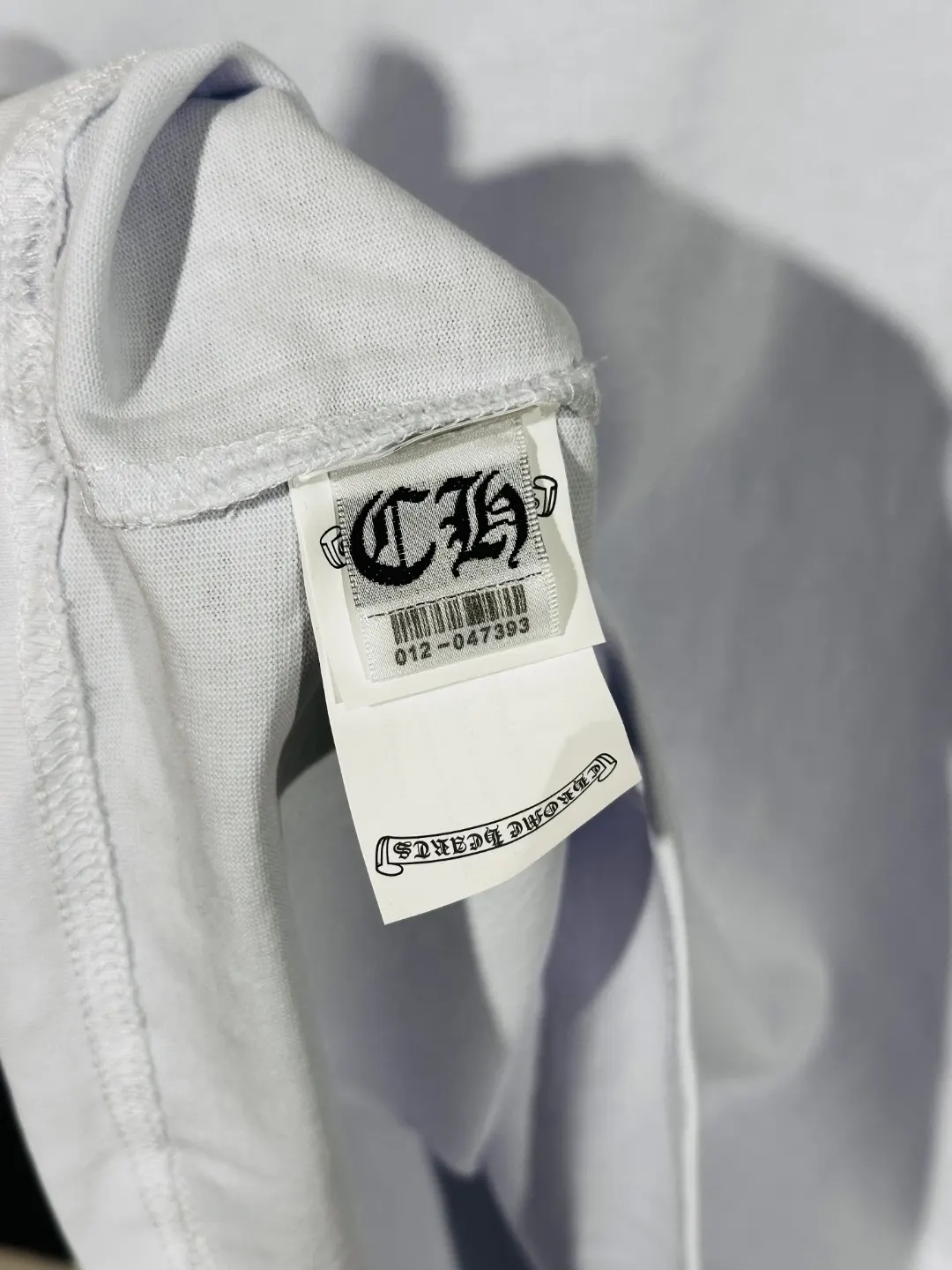 Triple Cross Graphic Print T-Shirt D4515402 — view 5