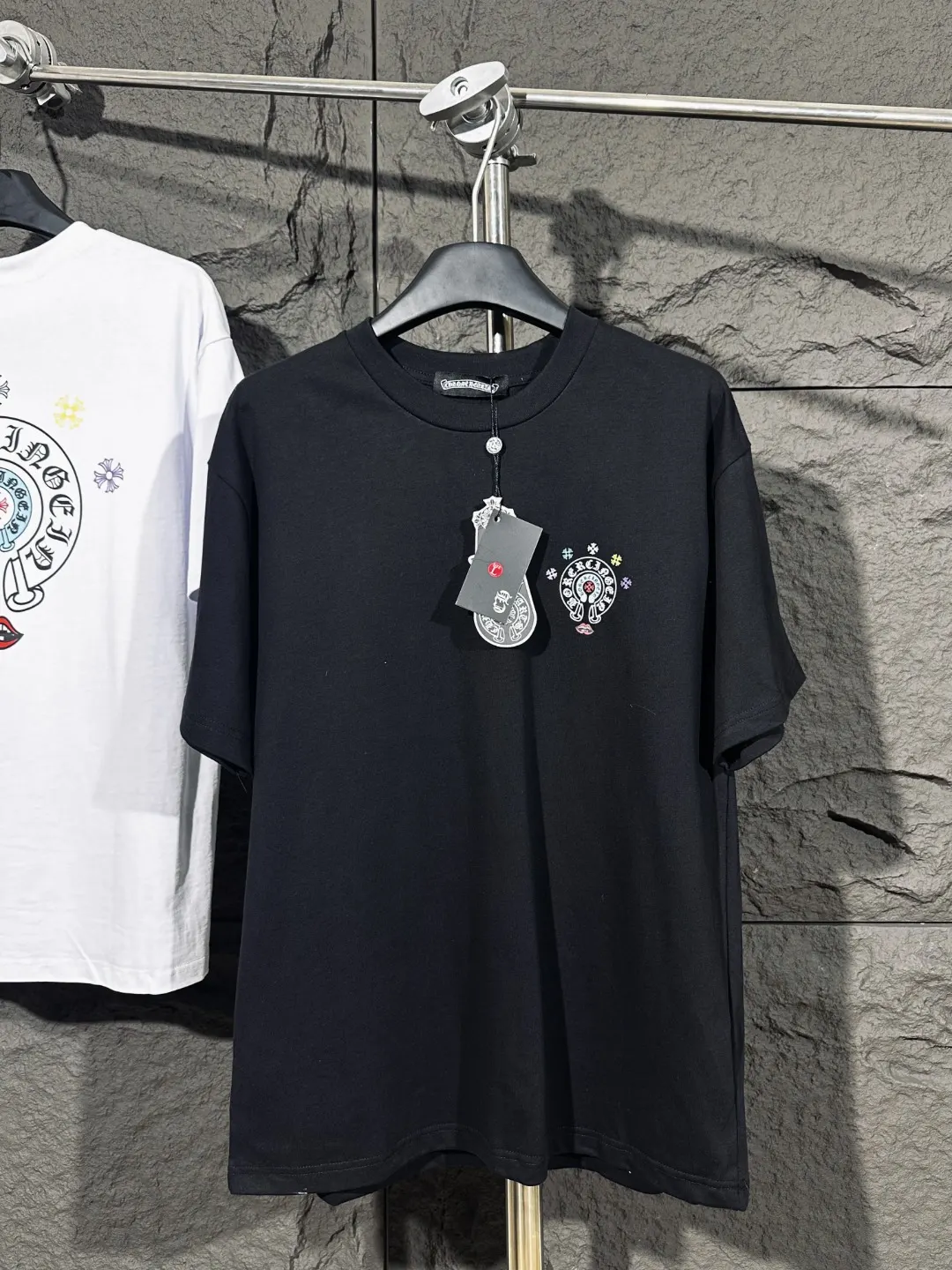 Horseshoe Logo Graphic T-Shirt D4815406 — view 9
