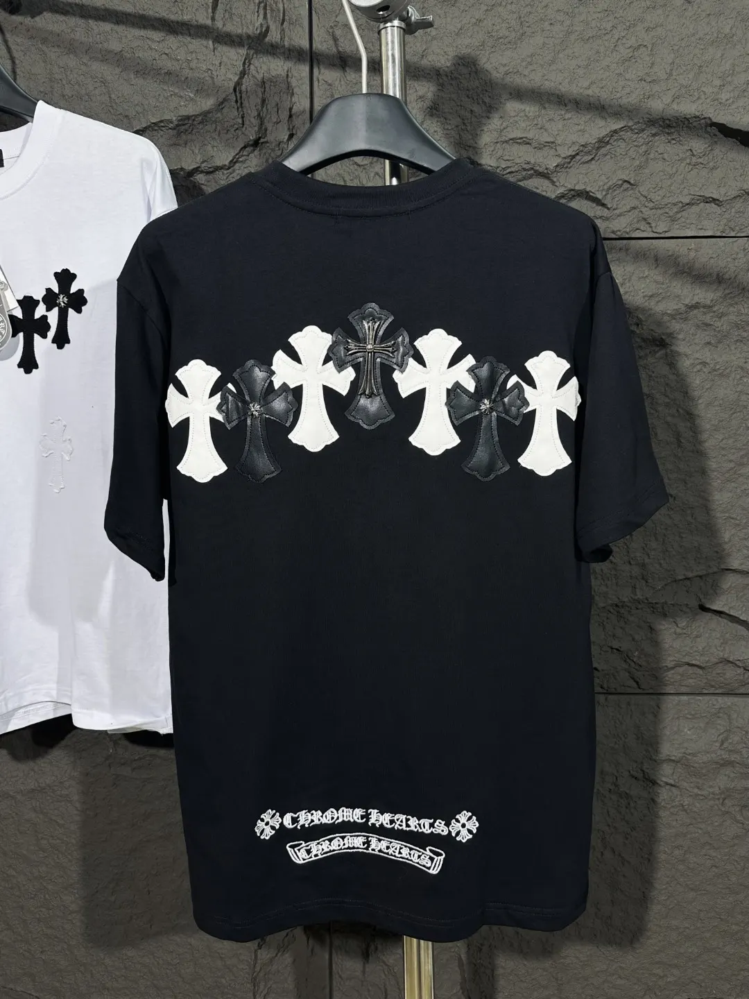 Cross Patch Embroidered Cotton T-Shirt D6015342 — view 2