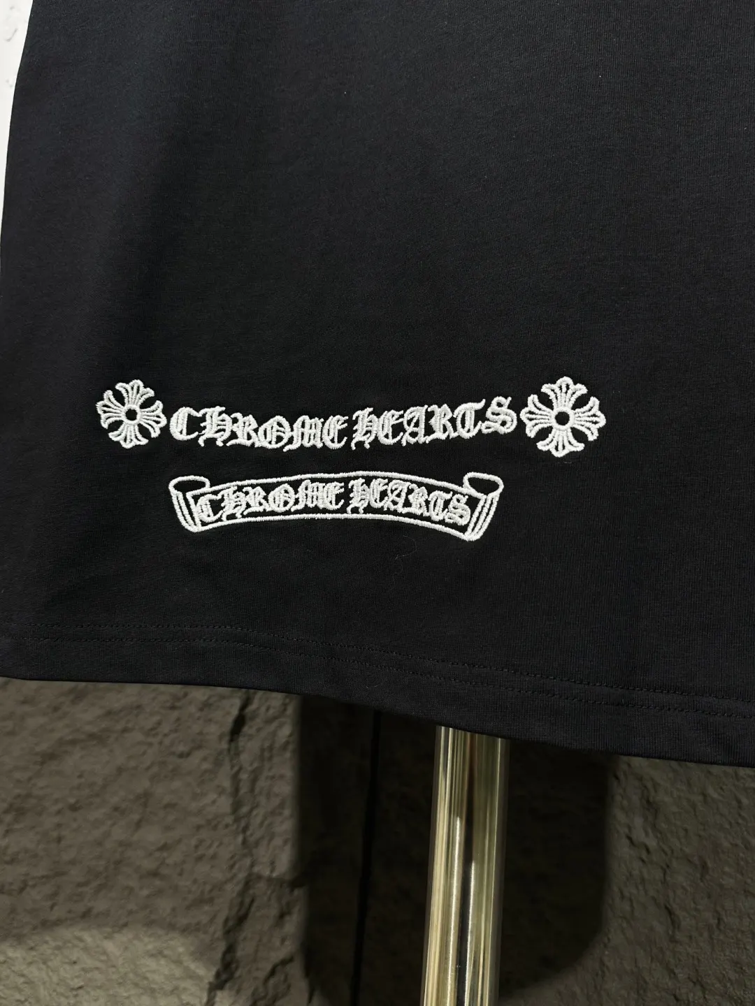 Cross Patch Embroidered Cotton T-Shirt D6015342 — view 4