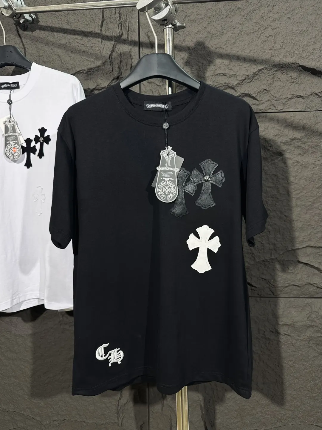 Cross Patch Embroidered Cotton T-Shirt D6015342 — view 5