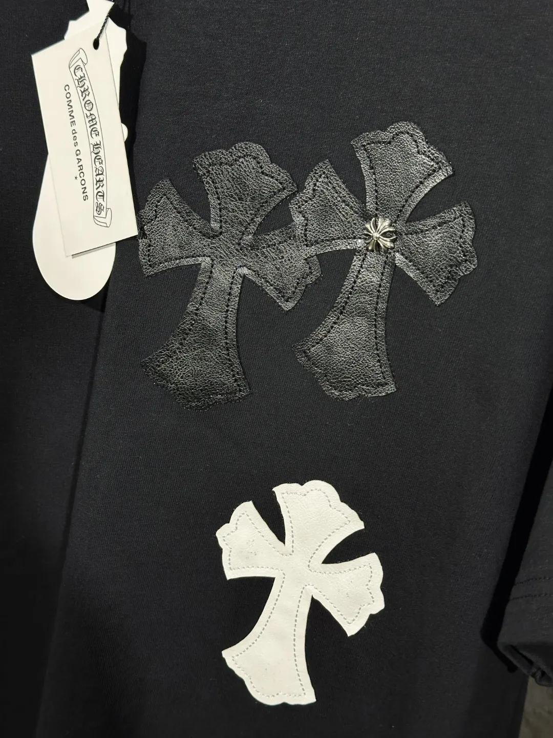 Cross Patch Embroidered Cotton T-Shirt D6015342 — view 7