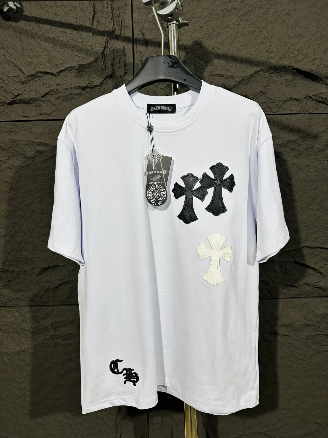 Cross Patch Embroidered Cotton T-Shirt D6015342 — view 10