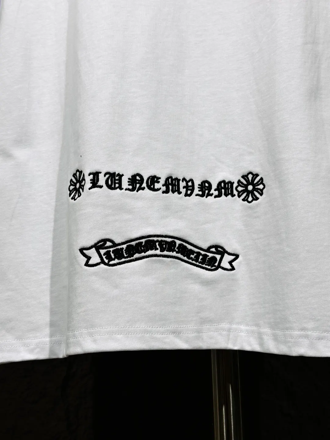 Cross Patch Embroidered Cotton T-Shirt D6015341 — view 8