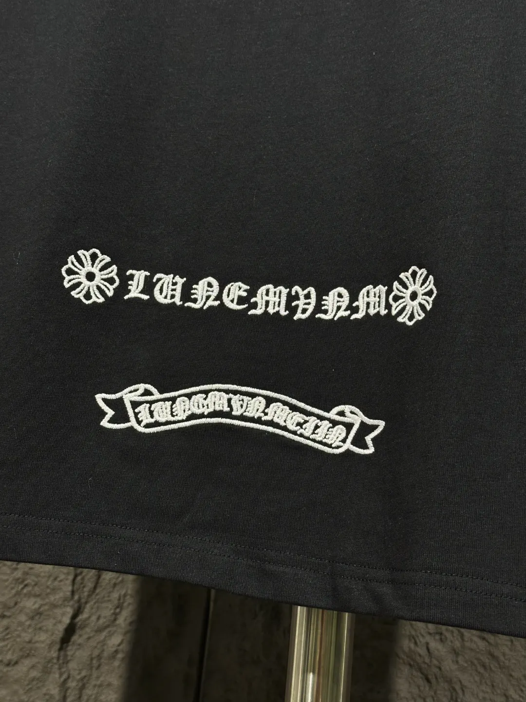 Cross Patch Embroidered Cotton T-Shirt D6015341 — view 11